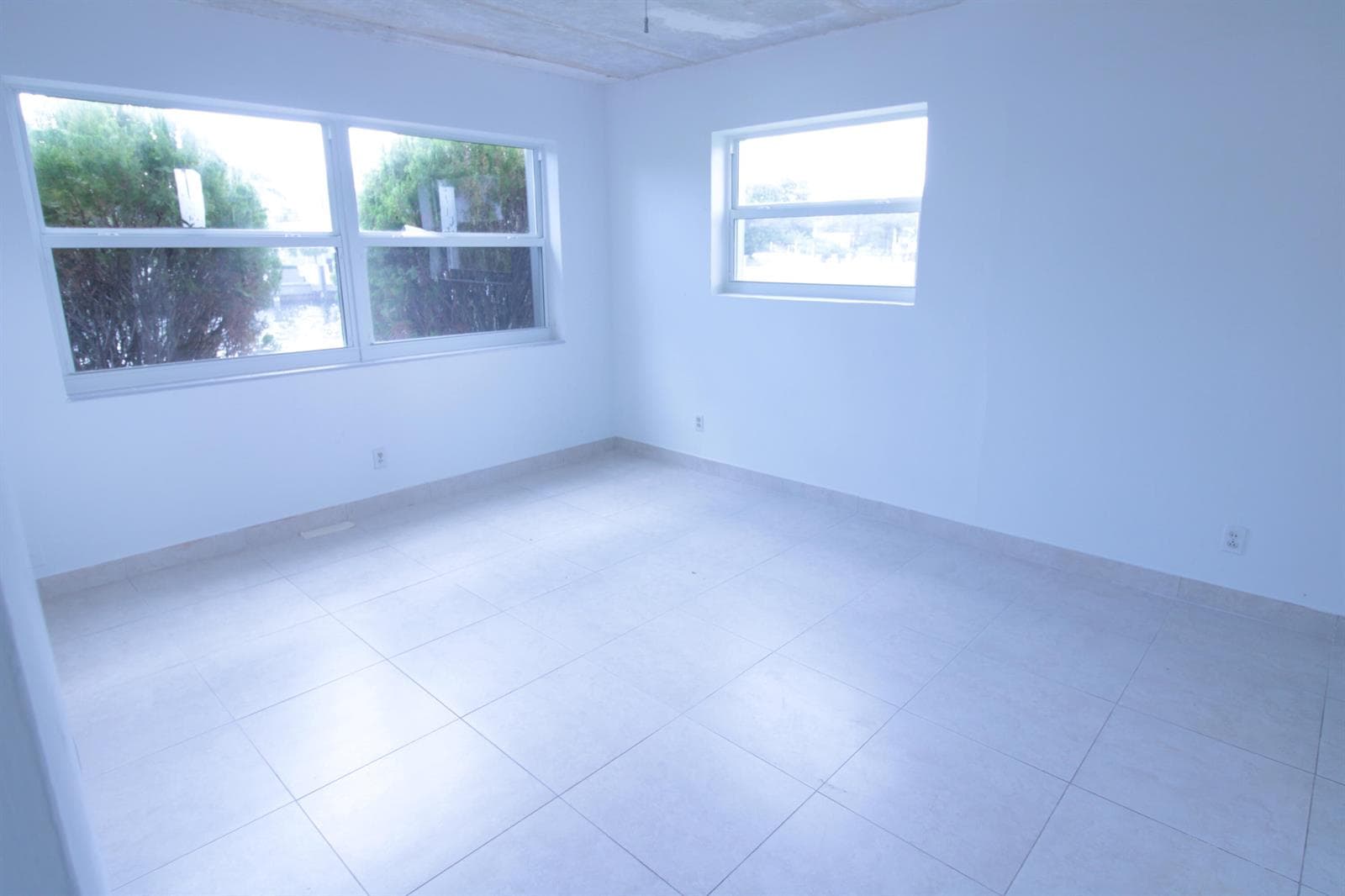 465 Paradise Isle Boulevard 110 photo 11