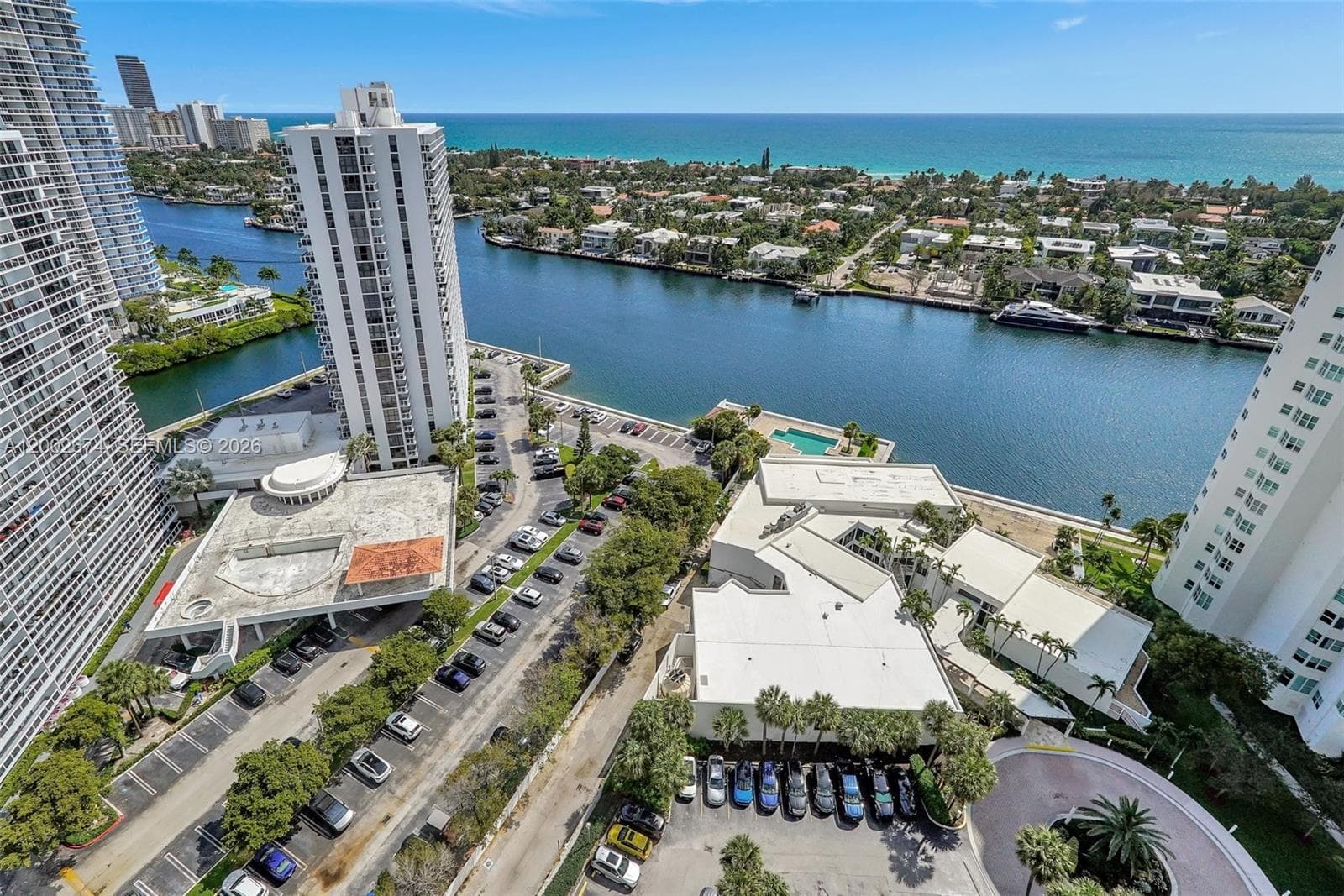 20281 Country Club Dr 2104 photo 1