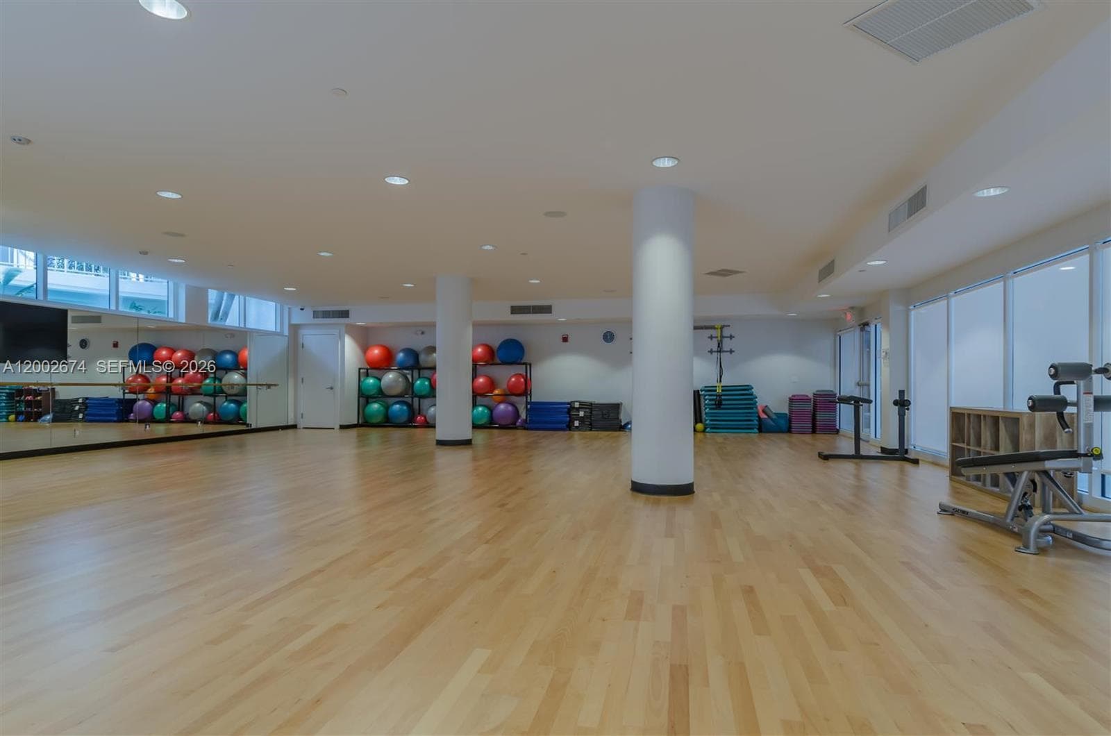 20281 Country Club Dr 2104 photo 24