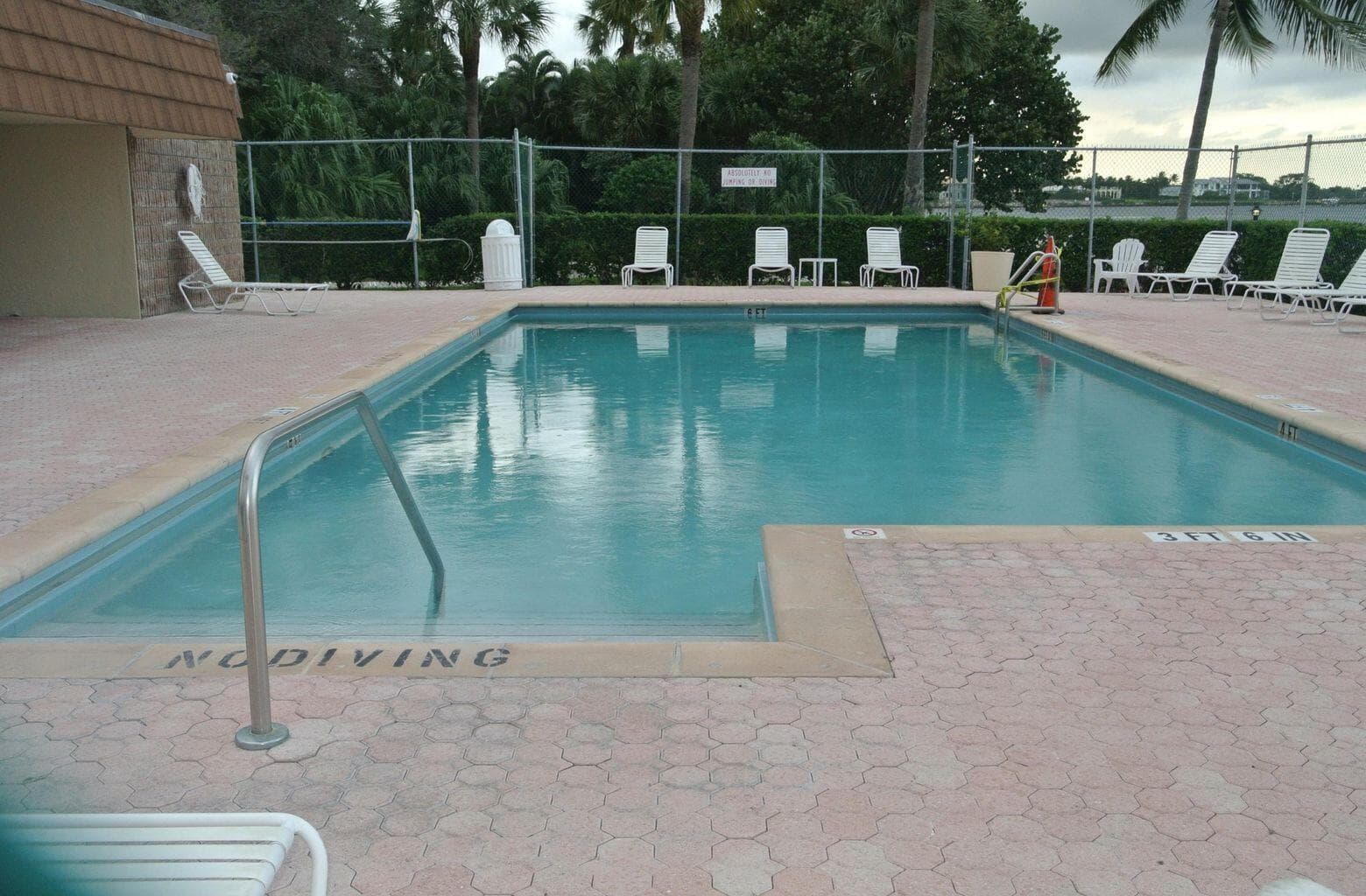 825 Center Street 3d photo 25