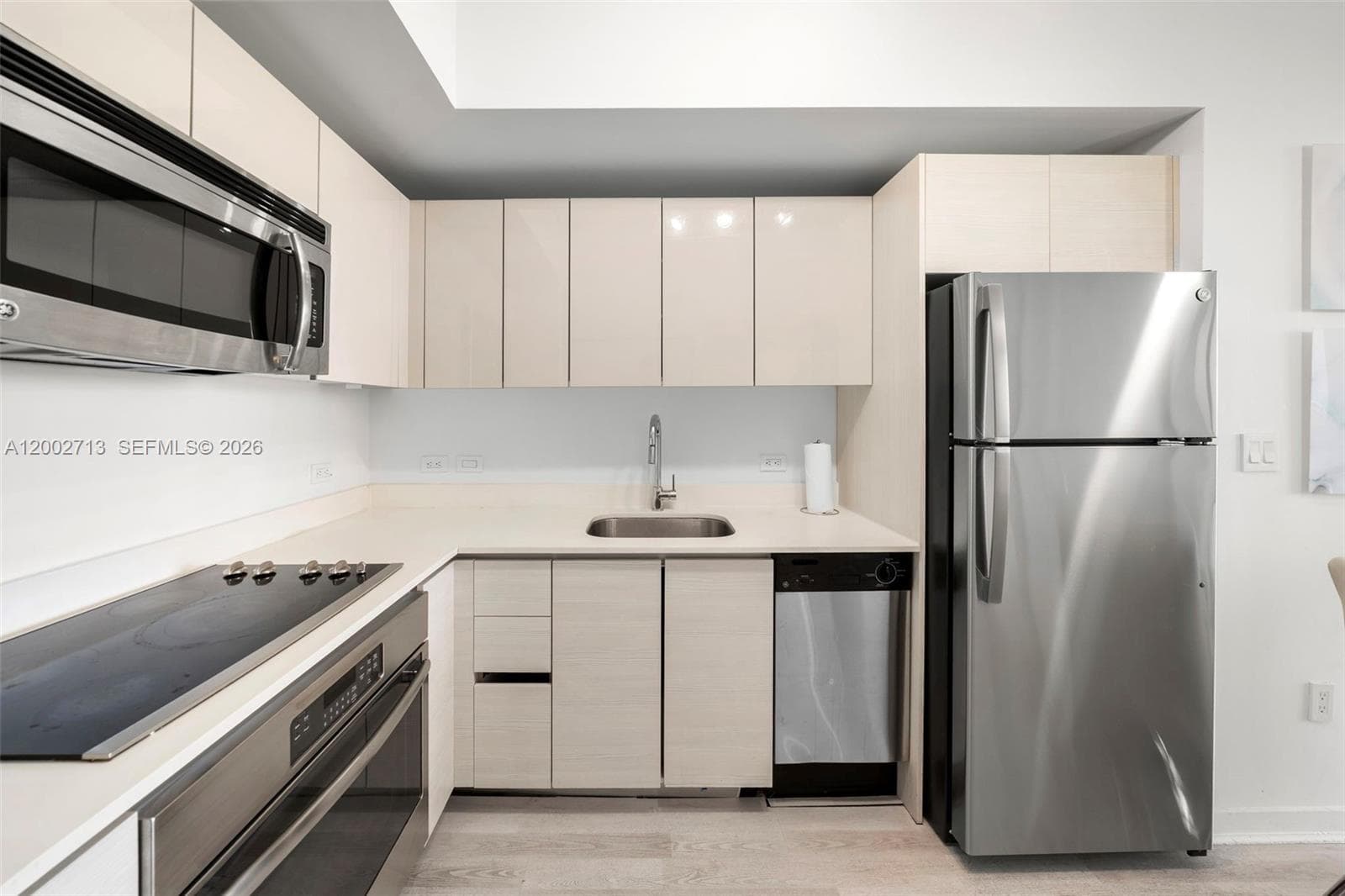 2602 Hallandale Beach Blvd R1104 photo 6