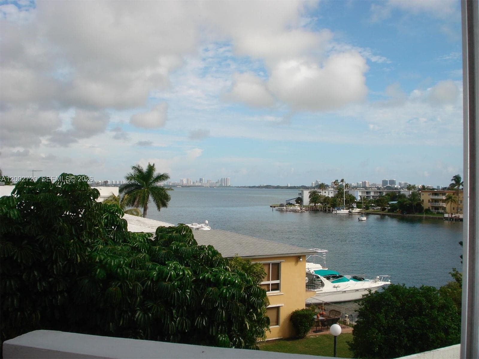 7933 West Dr 404 photo 1