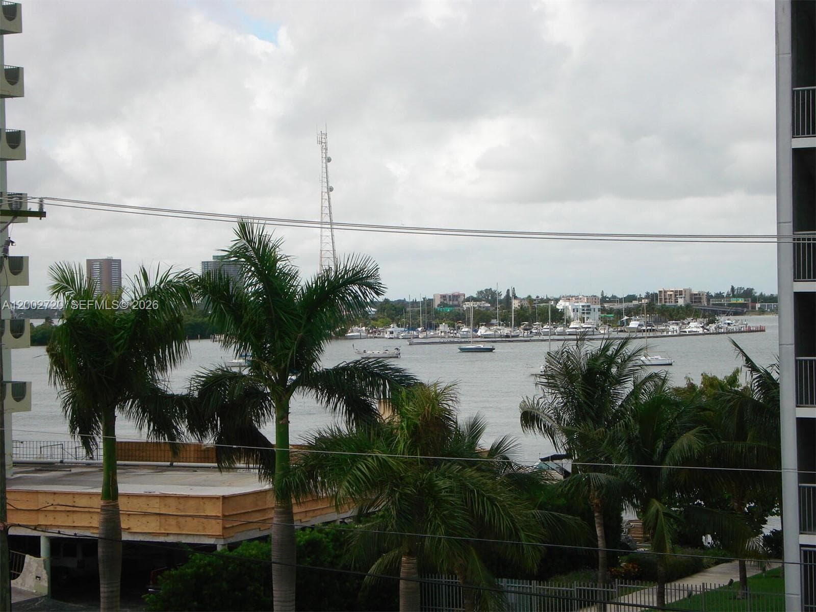 7933 West Dr 404 photo 10