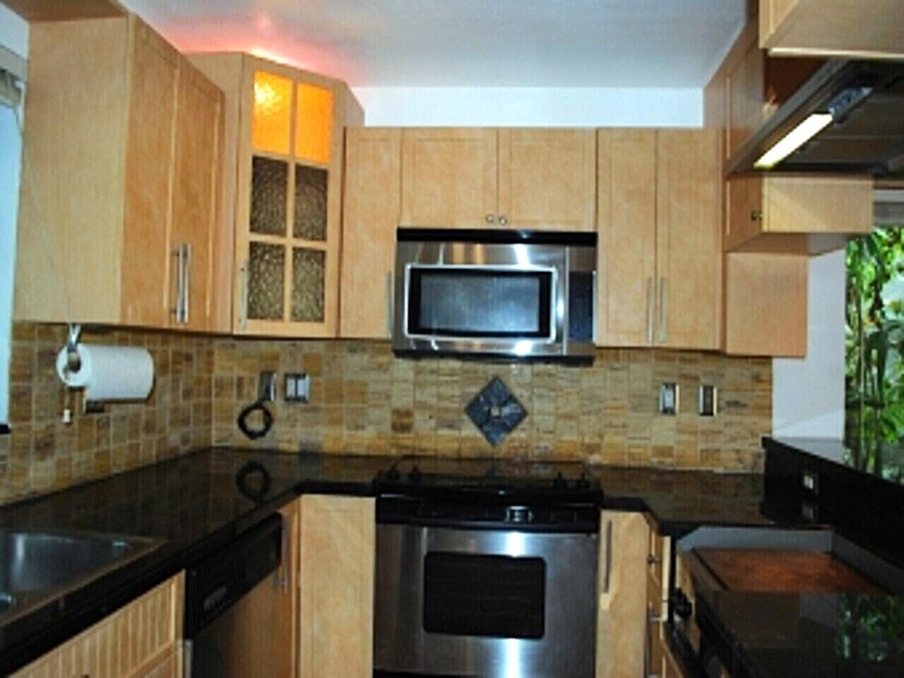 1000 NW N River Drive 16 photo 5