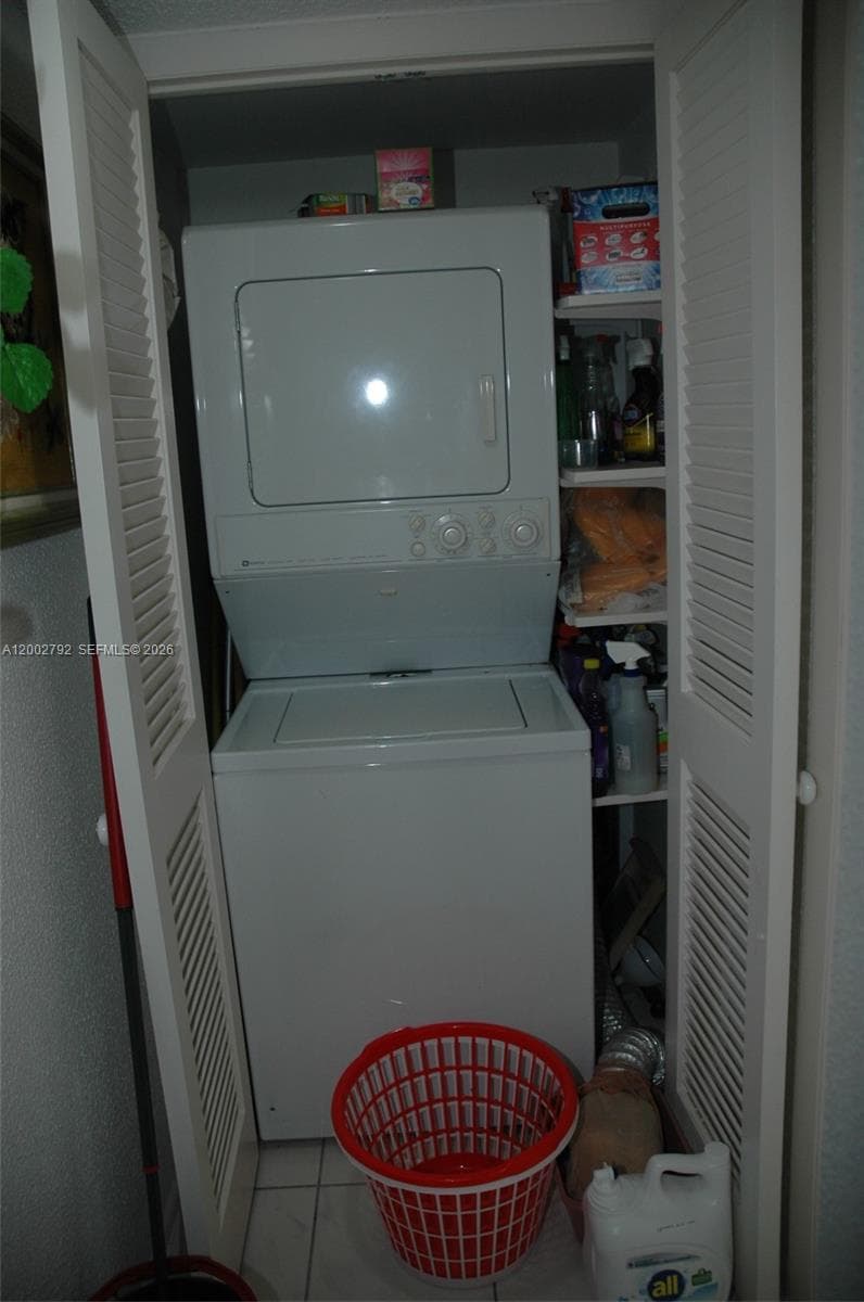 1401 Ocean Blvd 408 photo 5