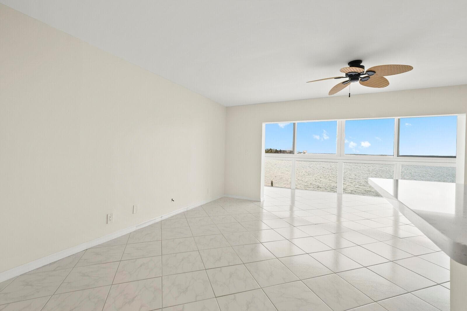 400 Wilma Circle 207 photo 7