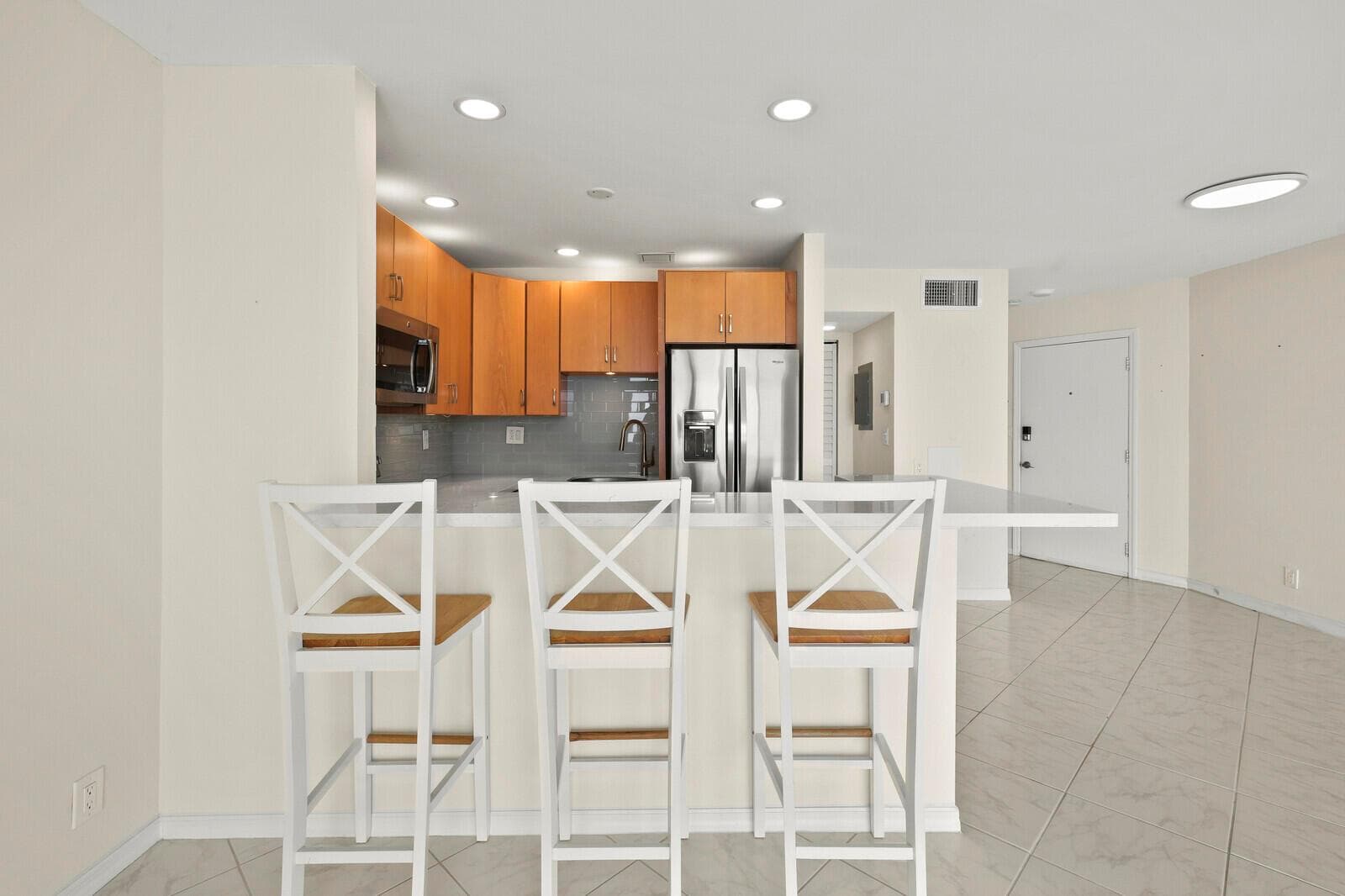 400 Wilma Circle 207 photo 10