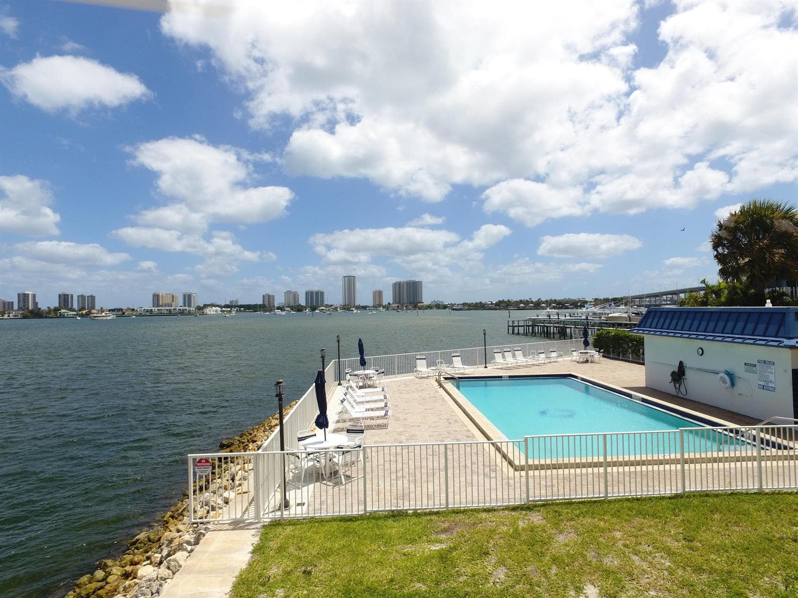 400 Wilma Circle 207 photo 25