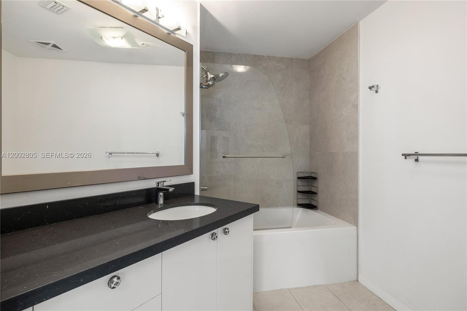 60 13t St 1124 photo 18