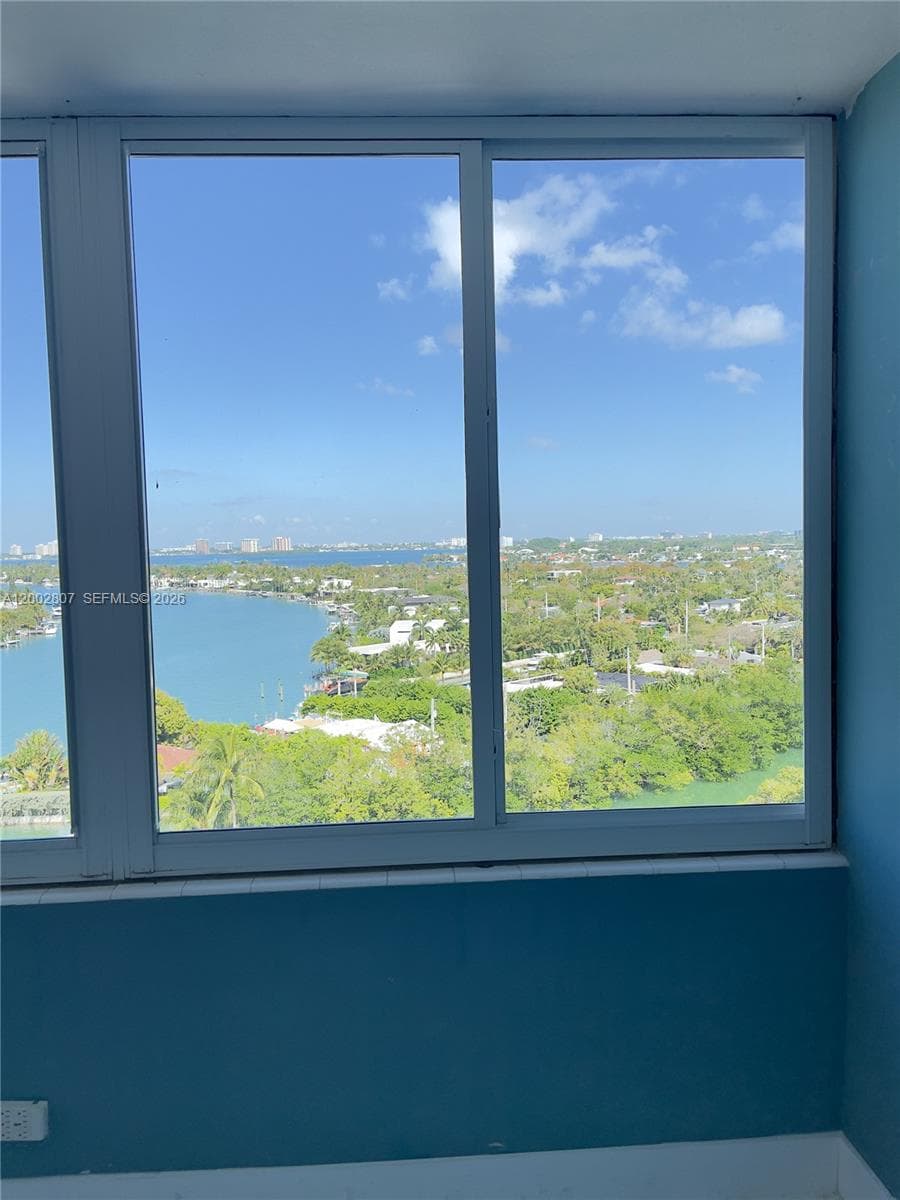 7441 Wayne Ave 11A photo 7