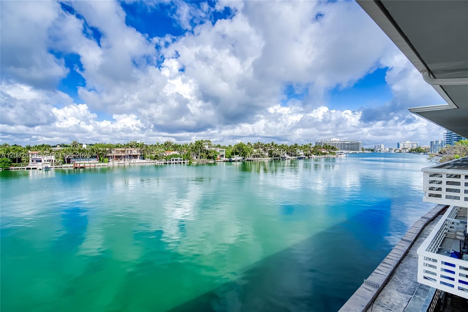 6484 Indian Creek Dr 317 photo 17