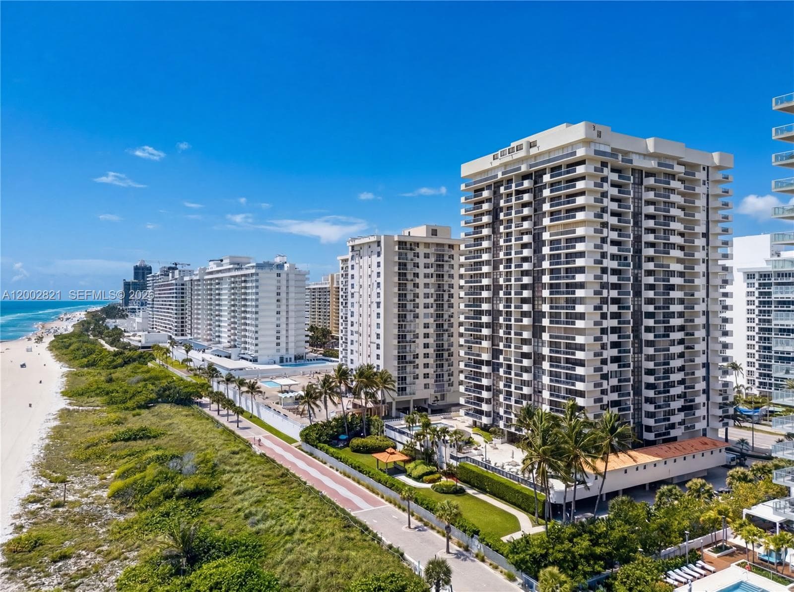 5757 Collins Ave 1104 photo 8