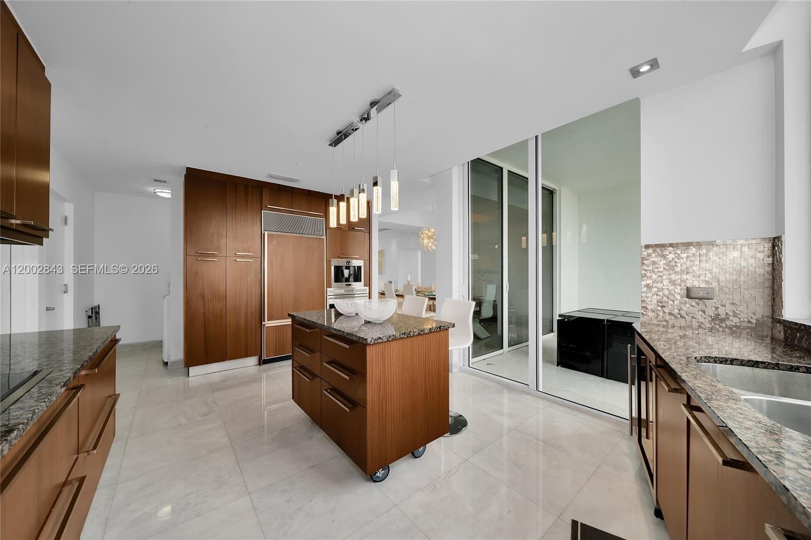 16001 COLLINS AVE 1406 photo 7