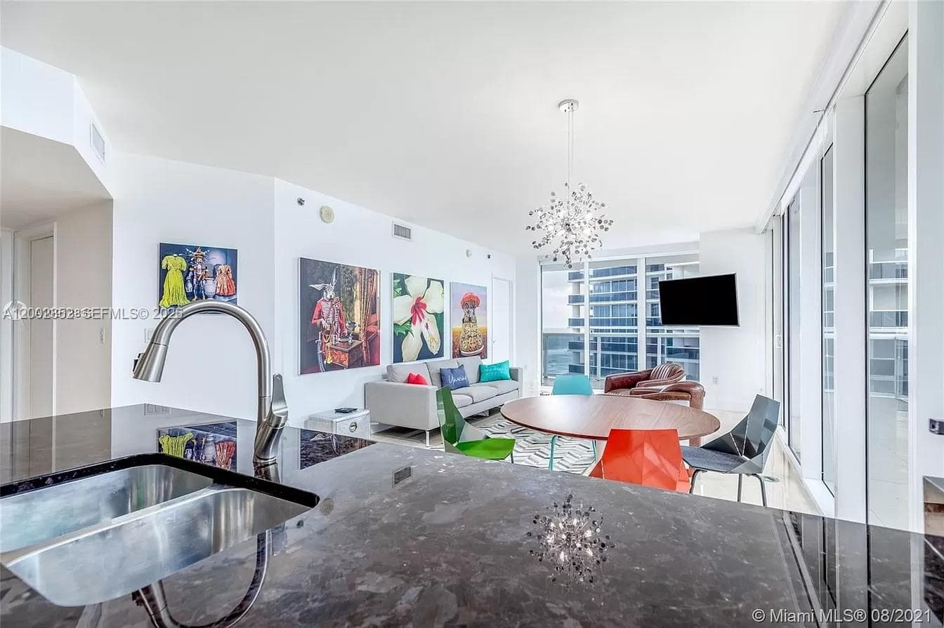 1830 Ocean Dr 1606 photo 5