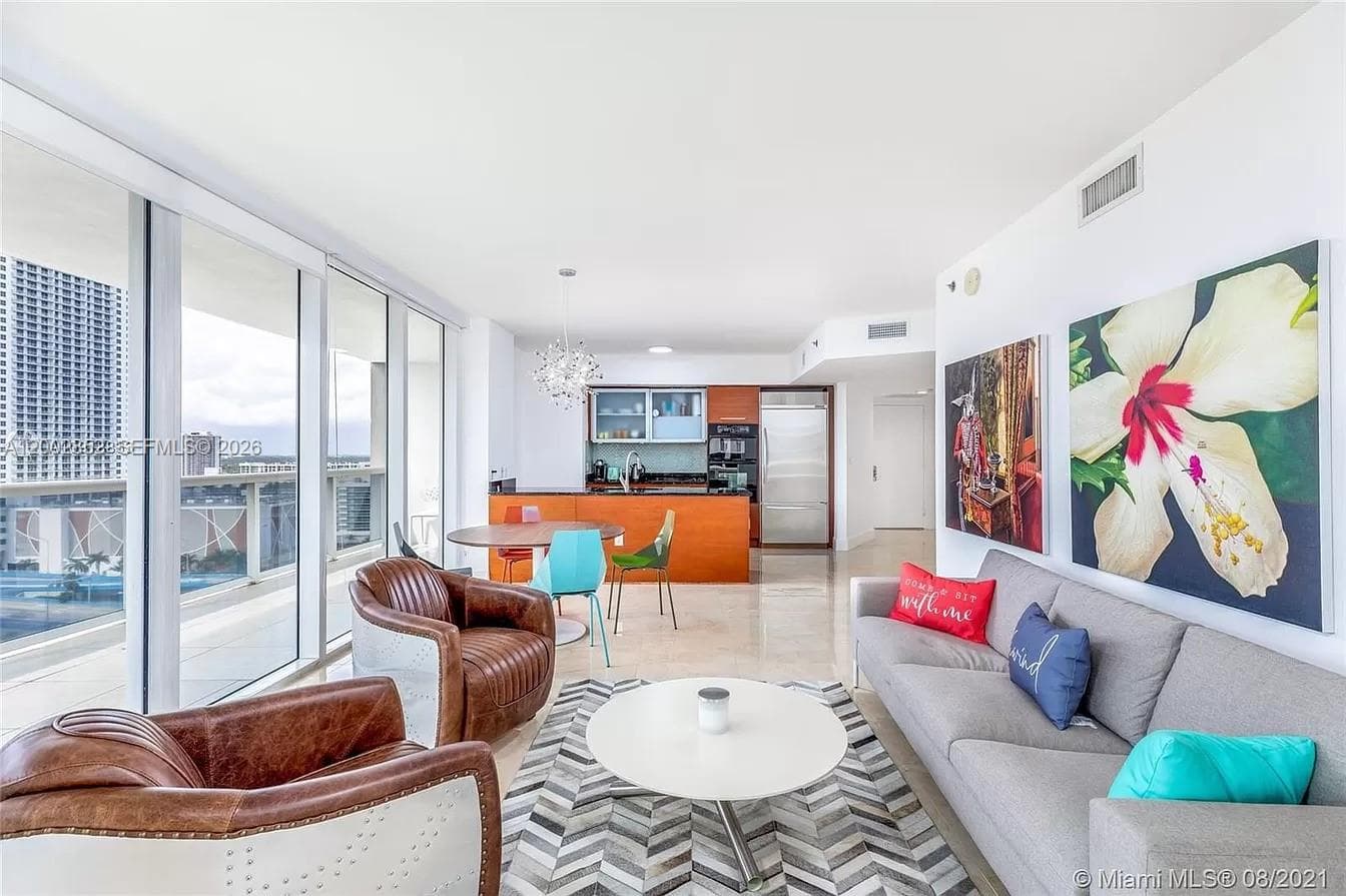 1830 Ocean Dr 1606 photo 8