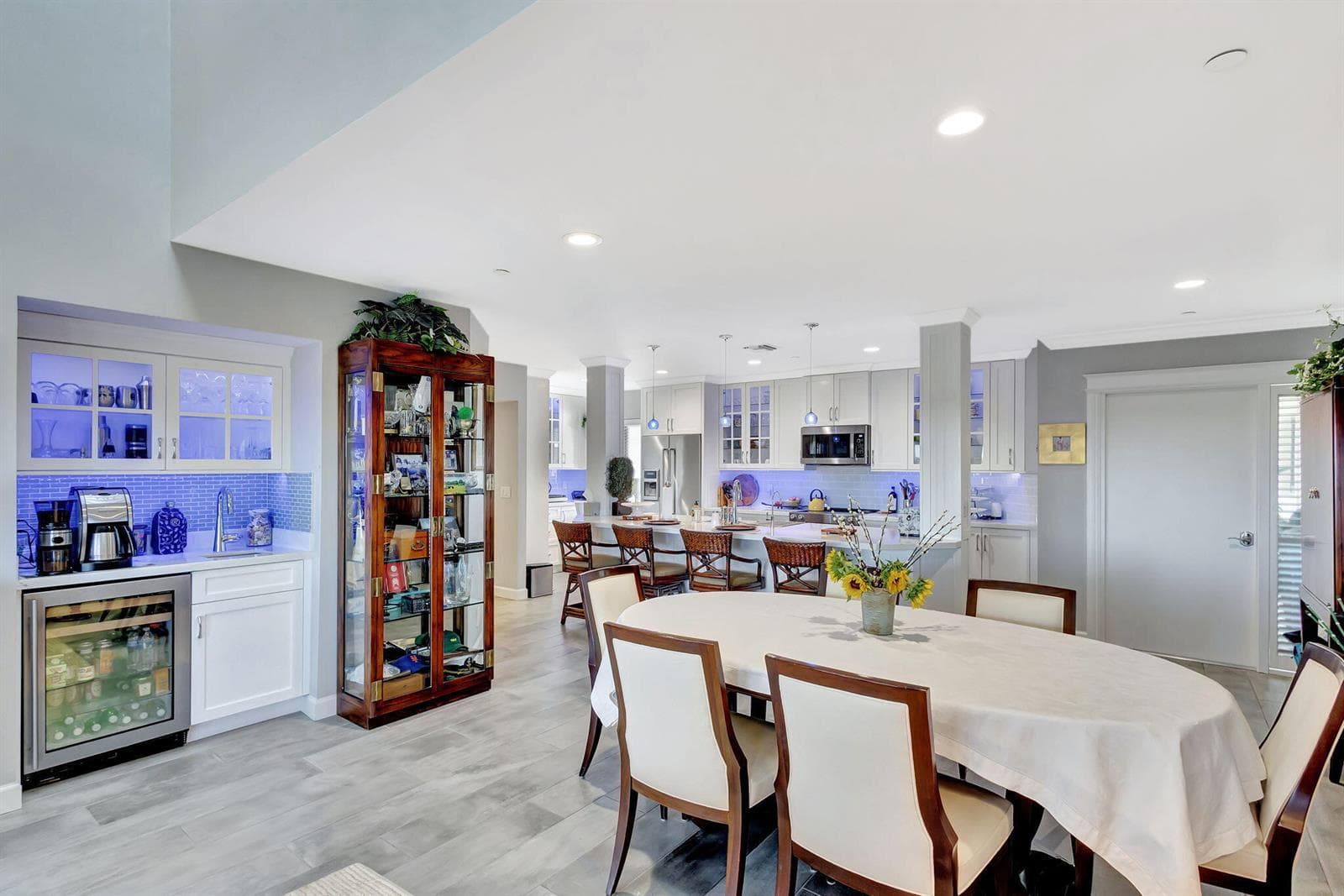 16910 Bay Street E E503 photo 24