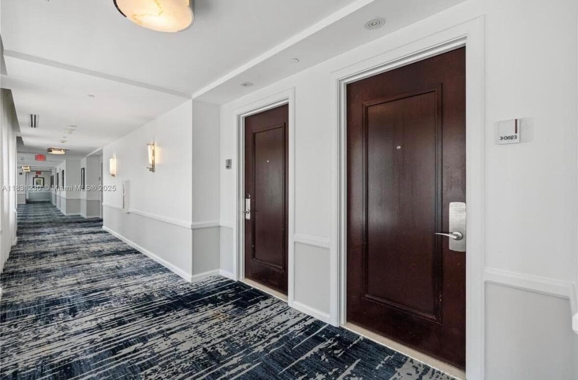 4391 Collins Avenue Unit 623 photo 22