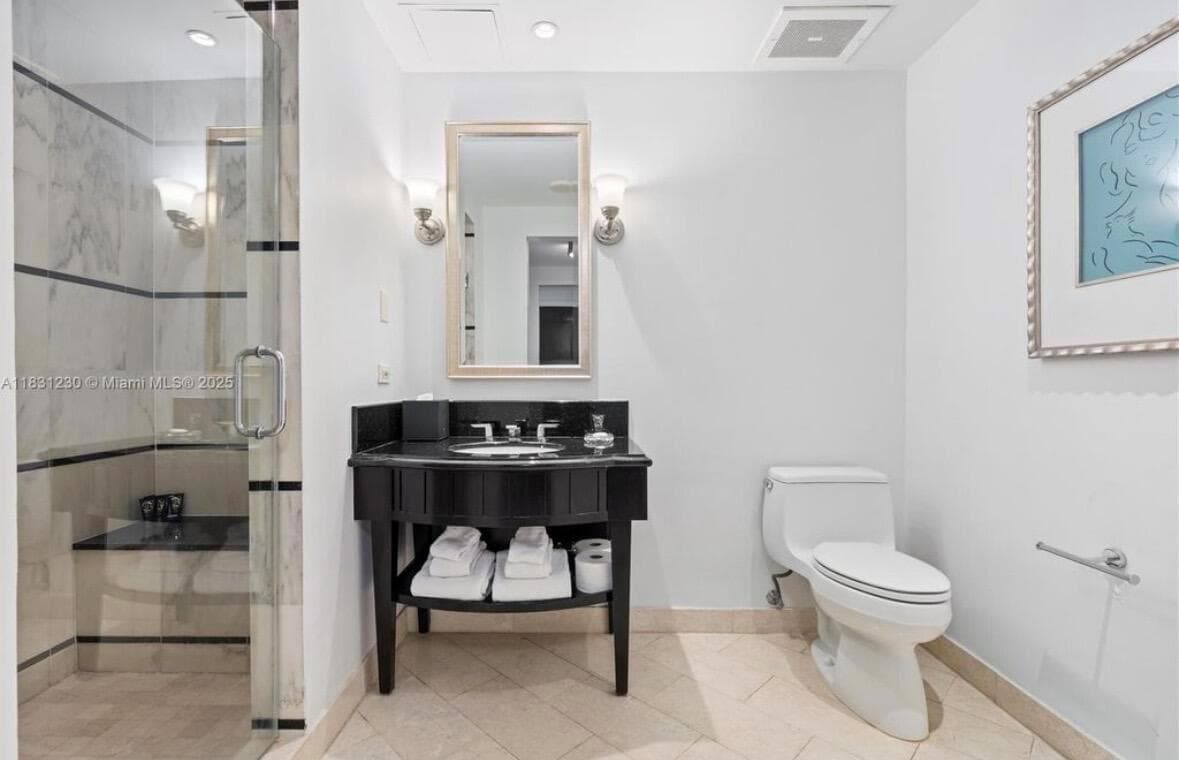 4391 Collins Avenue Unit 623 photo 20