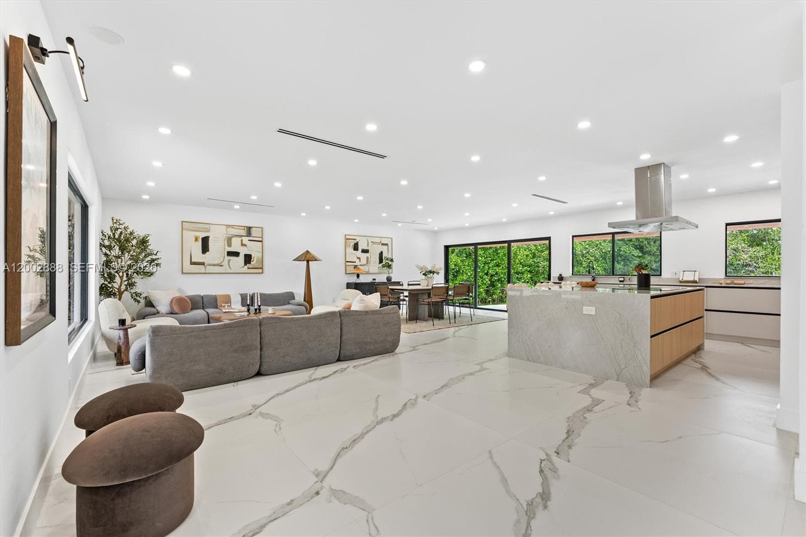 19731 24th Ave photo 2