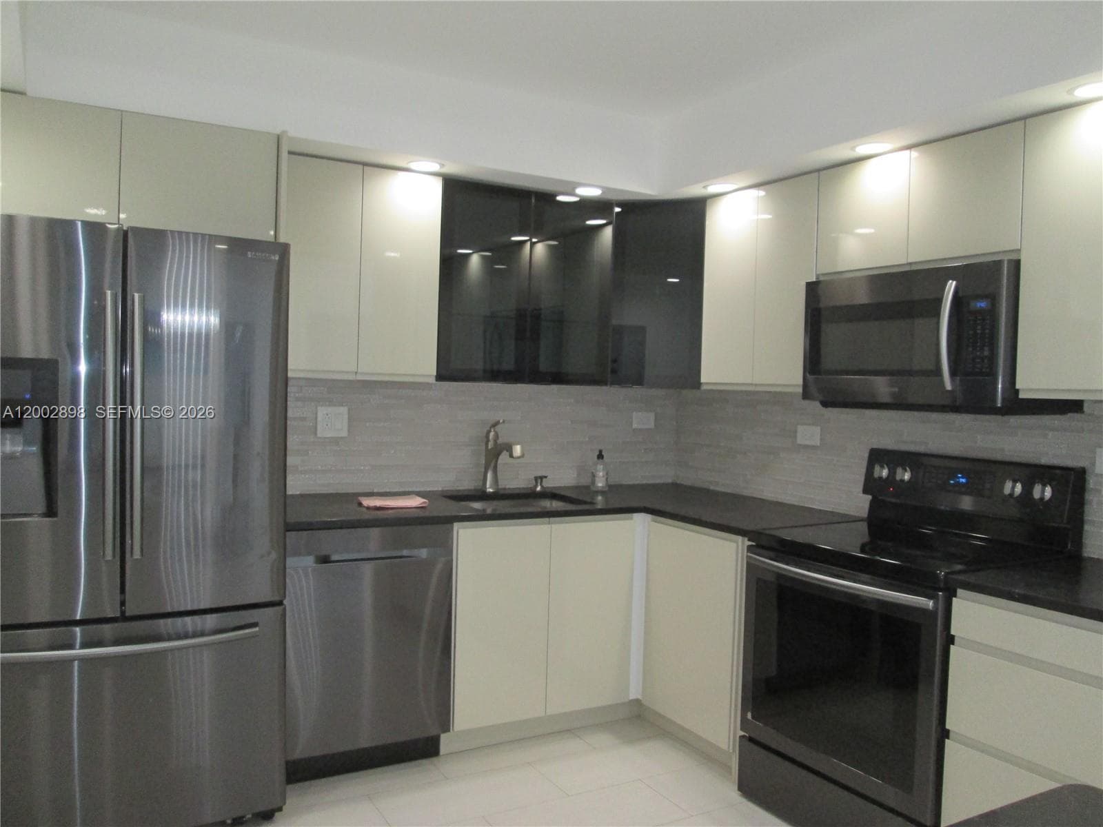 251 174th St 2208 photo 4