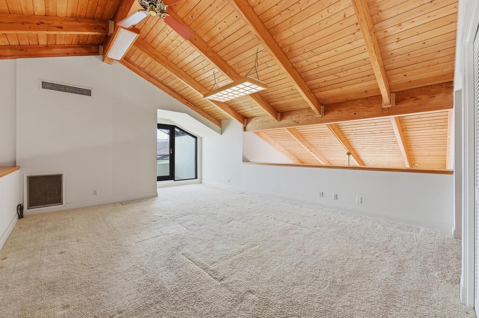 1109 E Marine Way E L4r photo 23