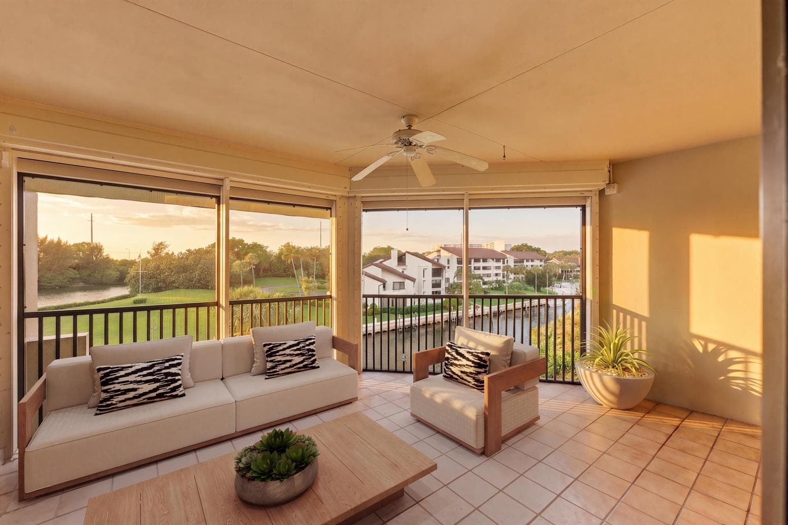 1109 E Marine Way E L4r photo 14