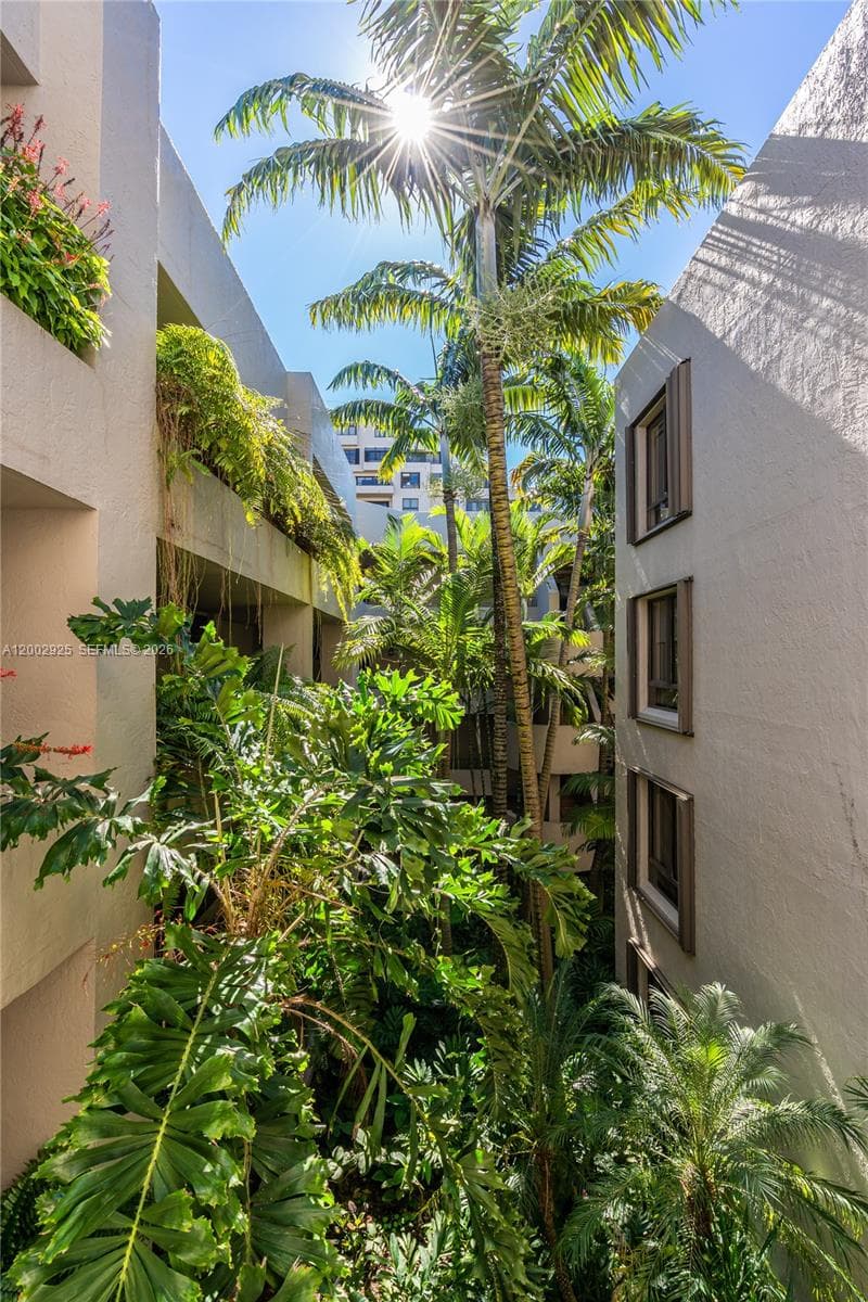 141 Crandon Blvd 331 photo 17