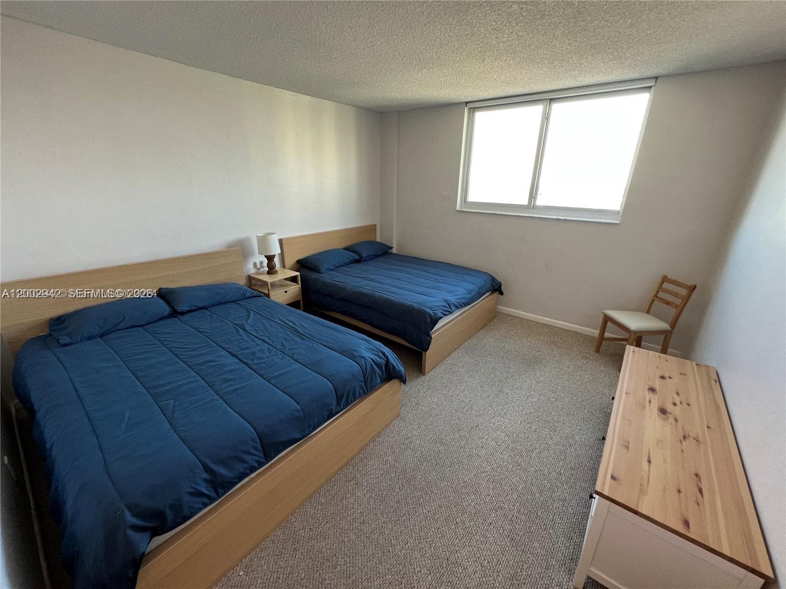 19380 Collins Ave 818 photo 12