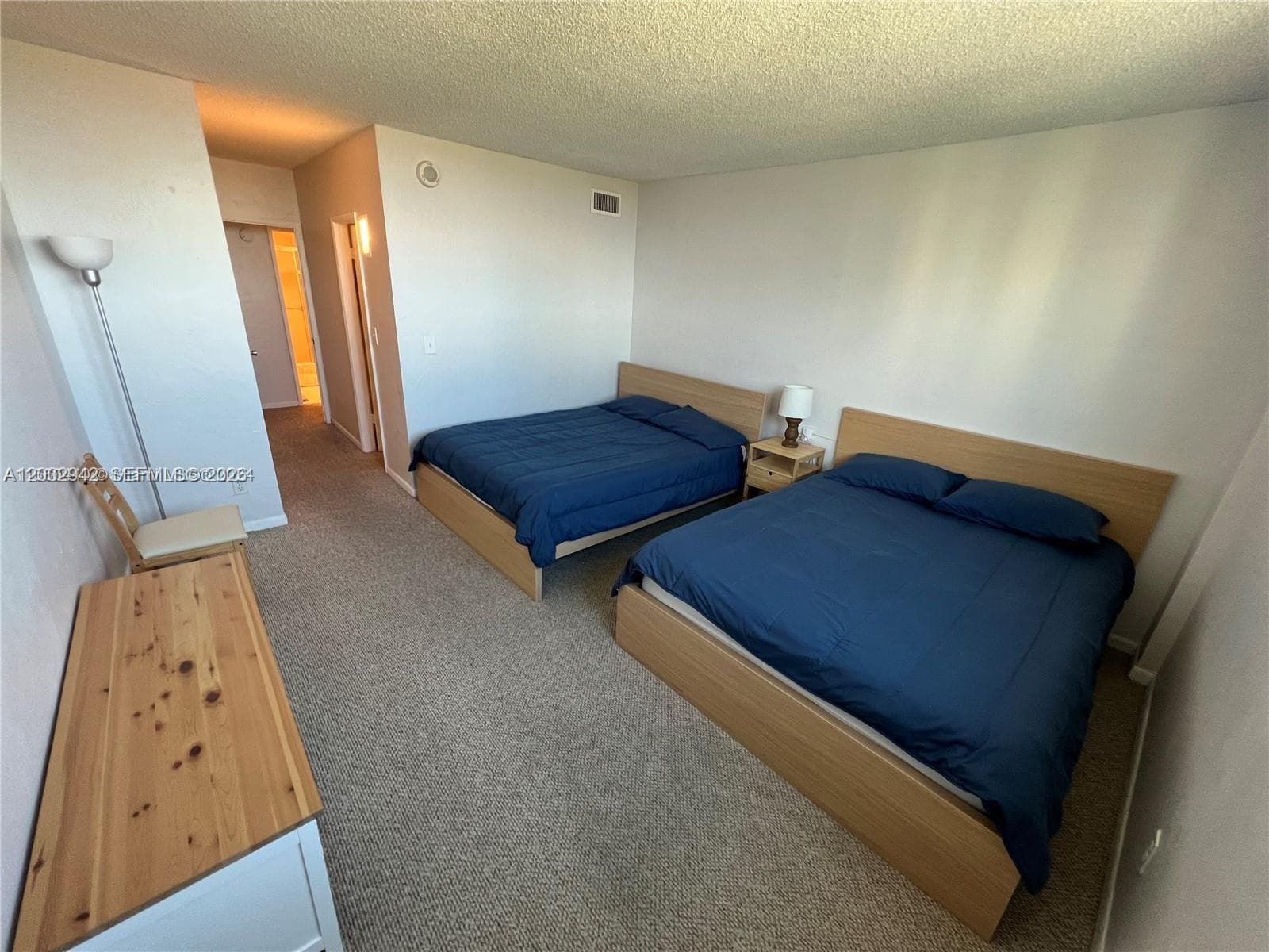 19380 Collins Ave 818 photo 14