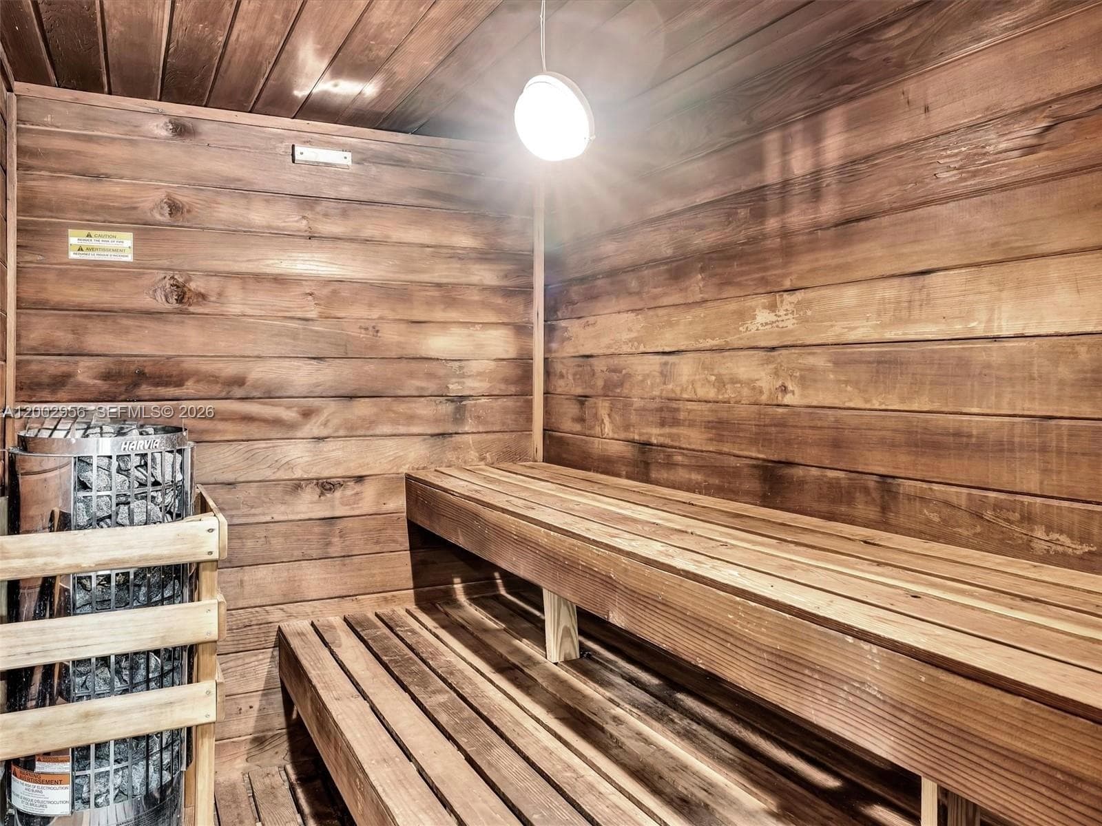 2030 Ocean Dr 1922 photo 22