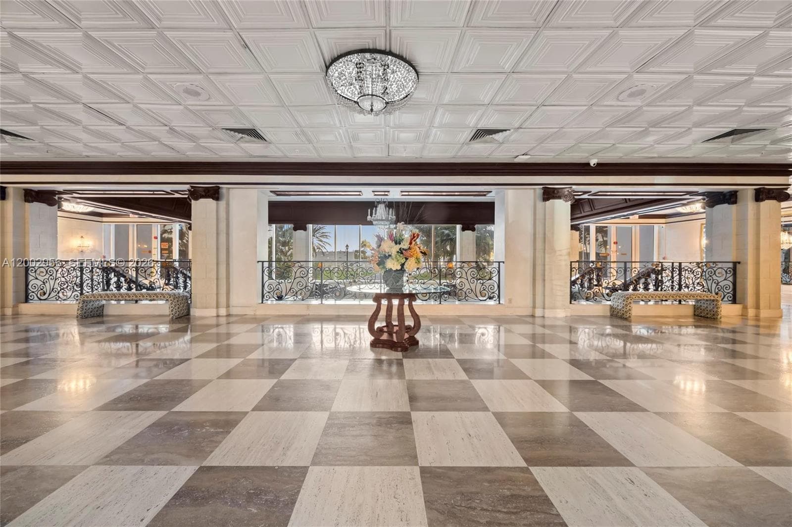 2030 Ocean Dr 1922 photo 24