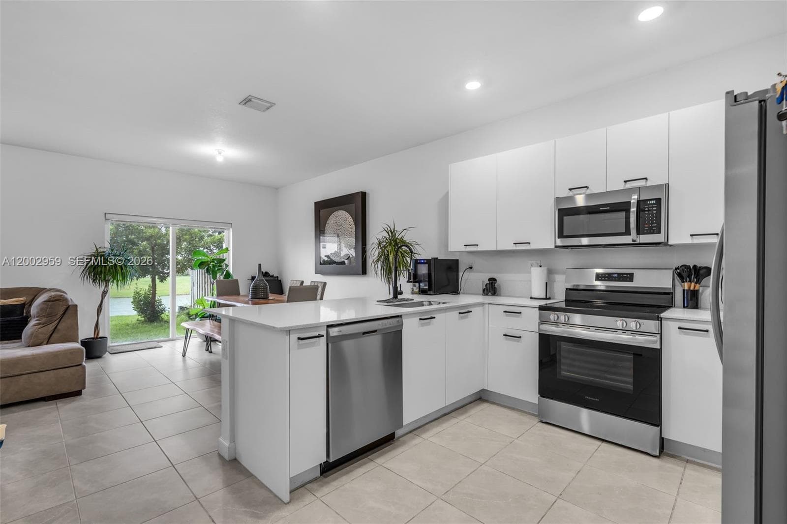 12586 22nd Pl photo 5