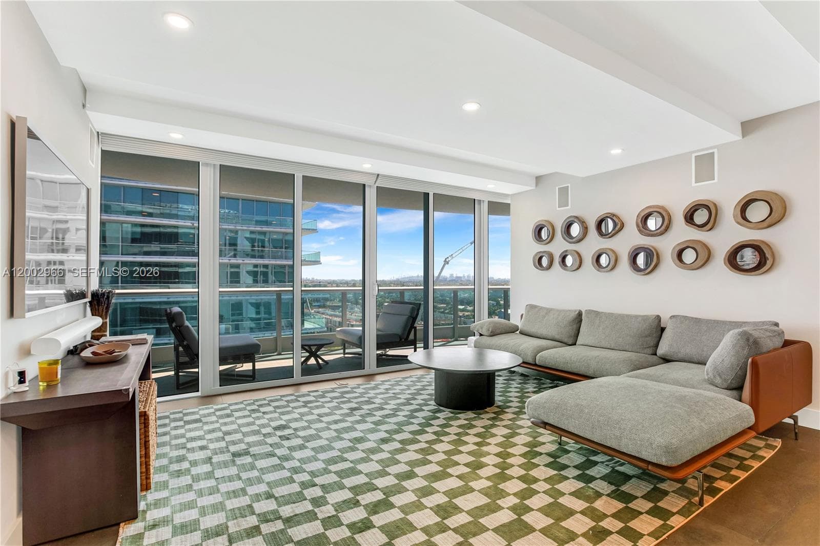 9401 Collins Ave 1004 photo 2