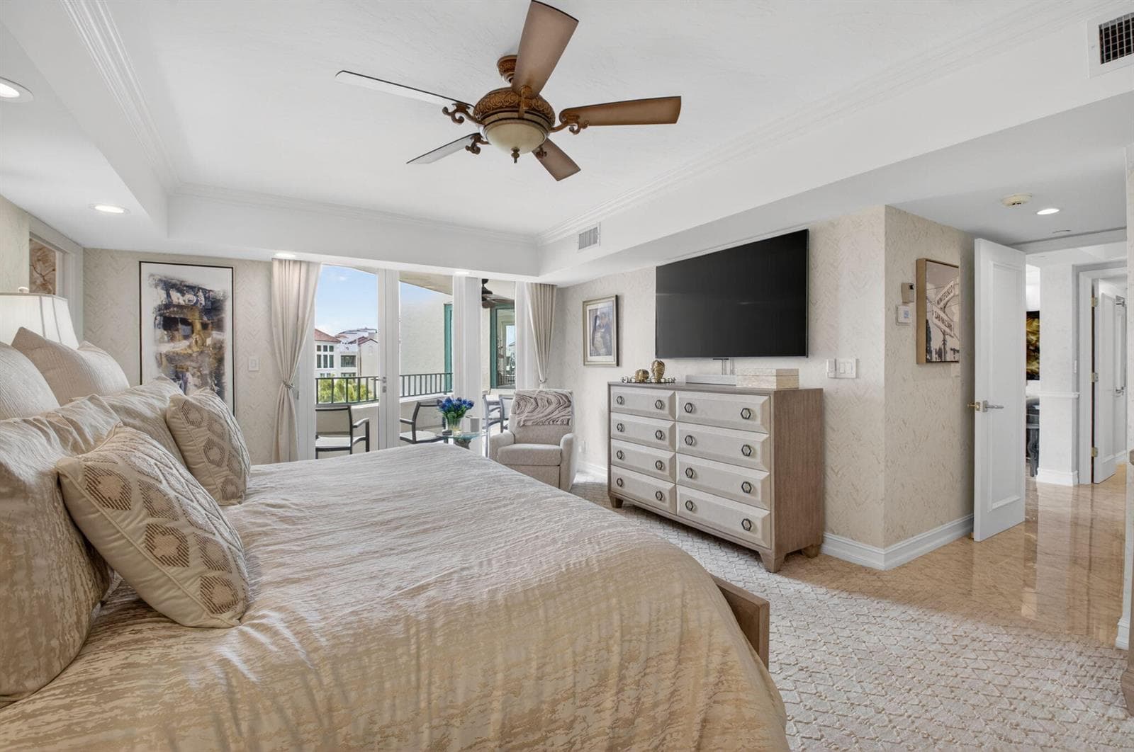 100 SE 5th Avenue Ph 7 photo 24