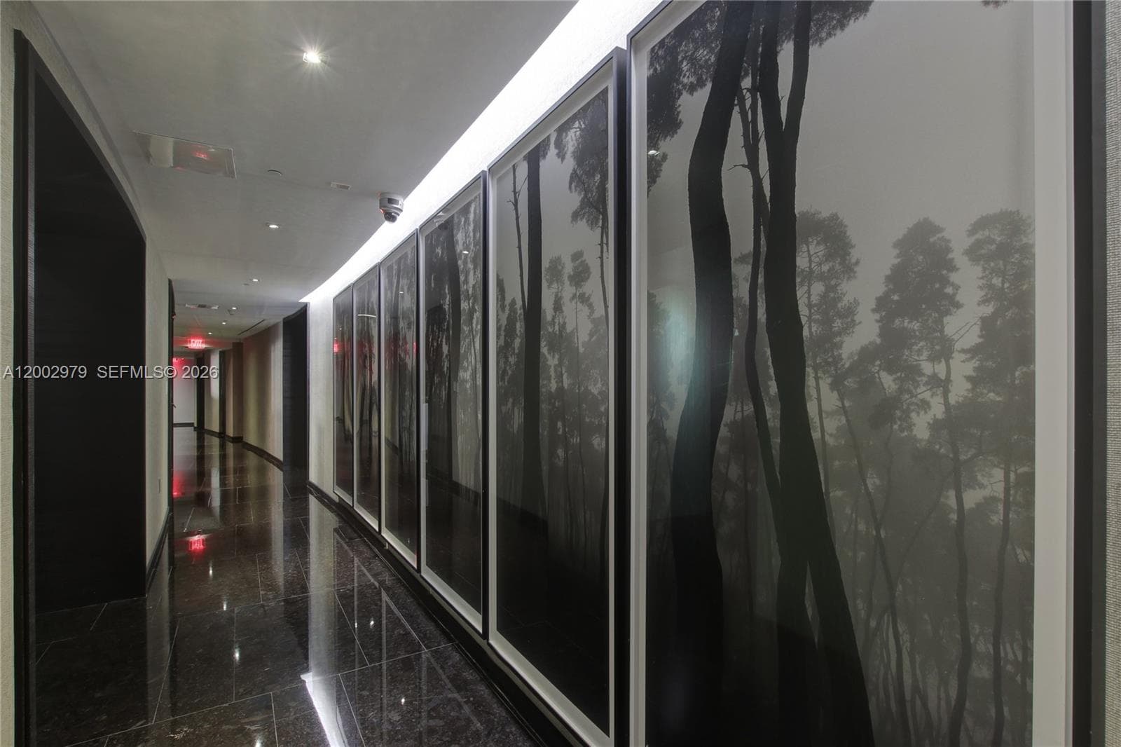 1850 Ocean Dr 805 photo 24