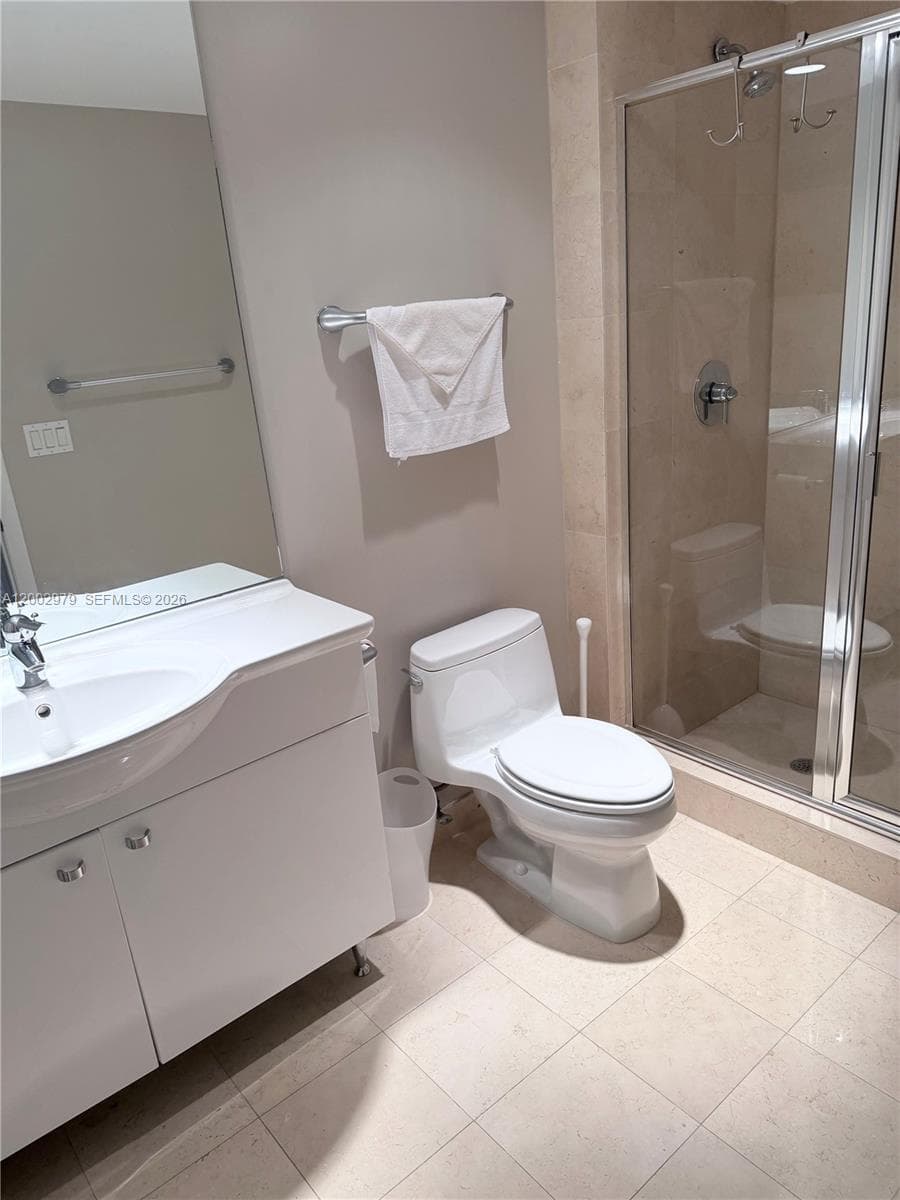 1850 Ocean Dr 805 photo 8