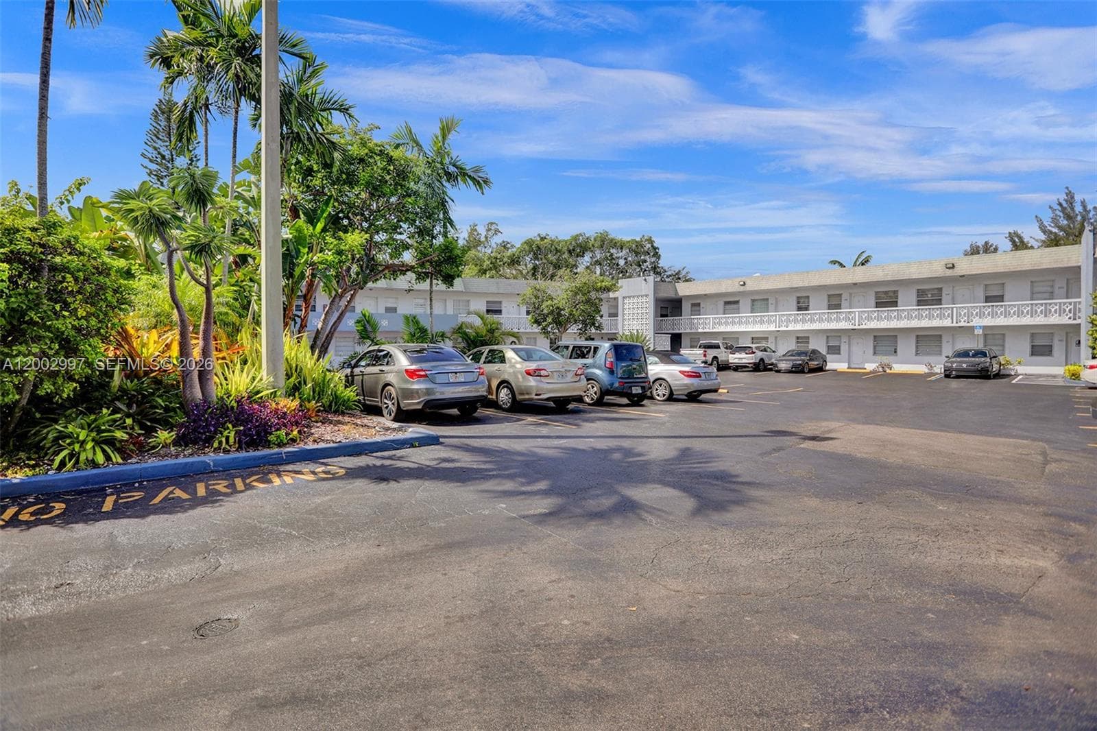 1860 Venice Park Dr 213 photo 20