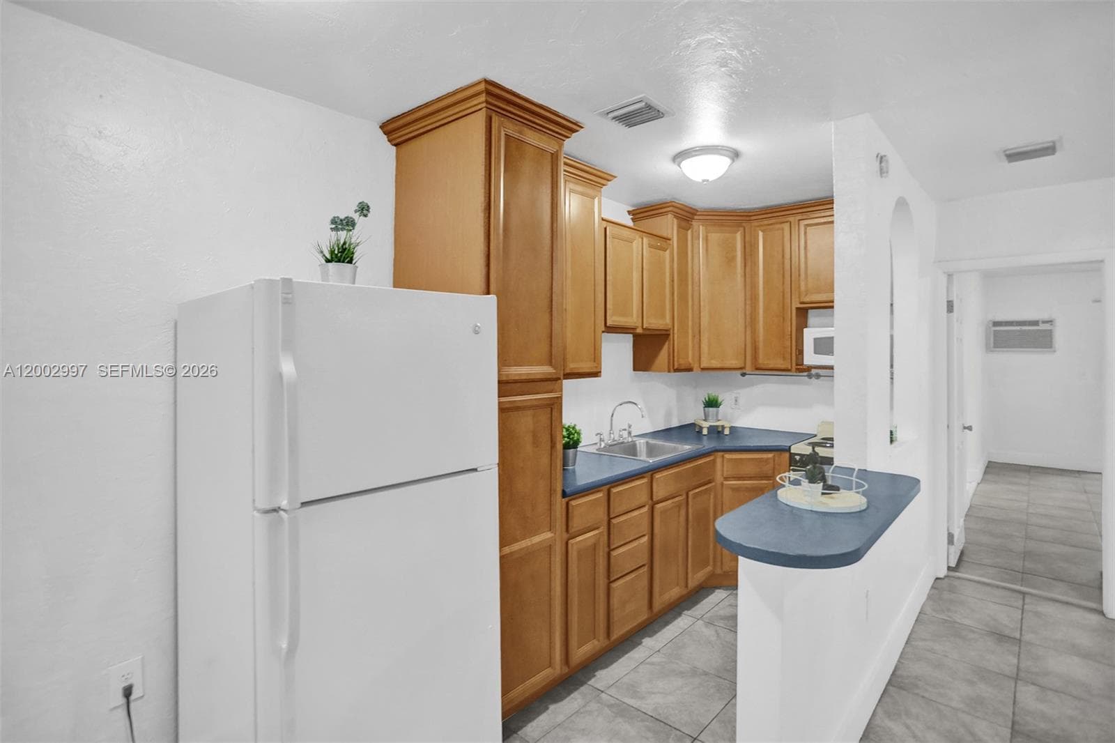 1860 Venice Park Dr 213 photo 4