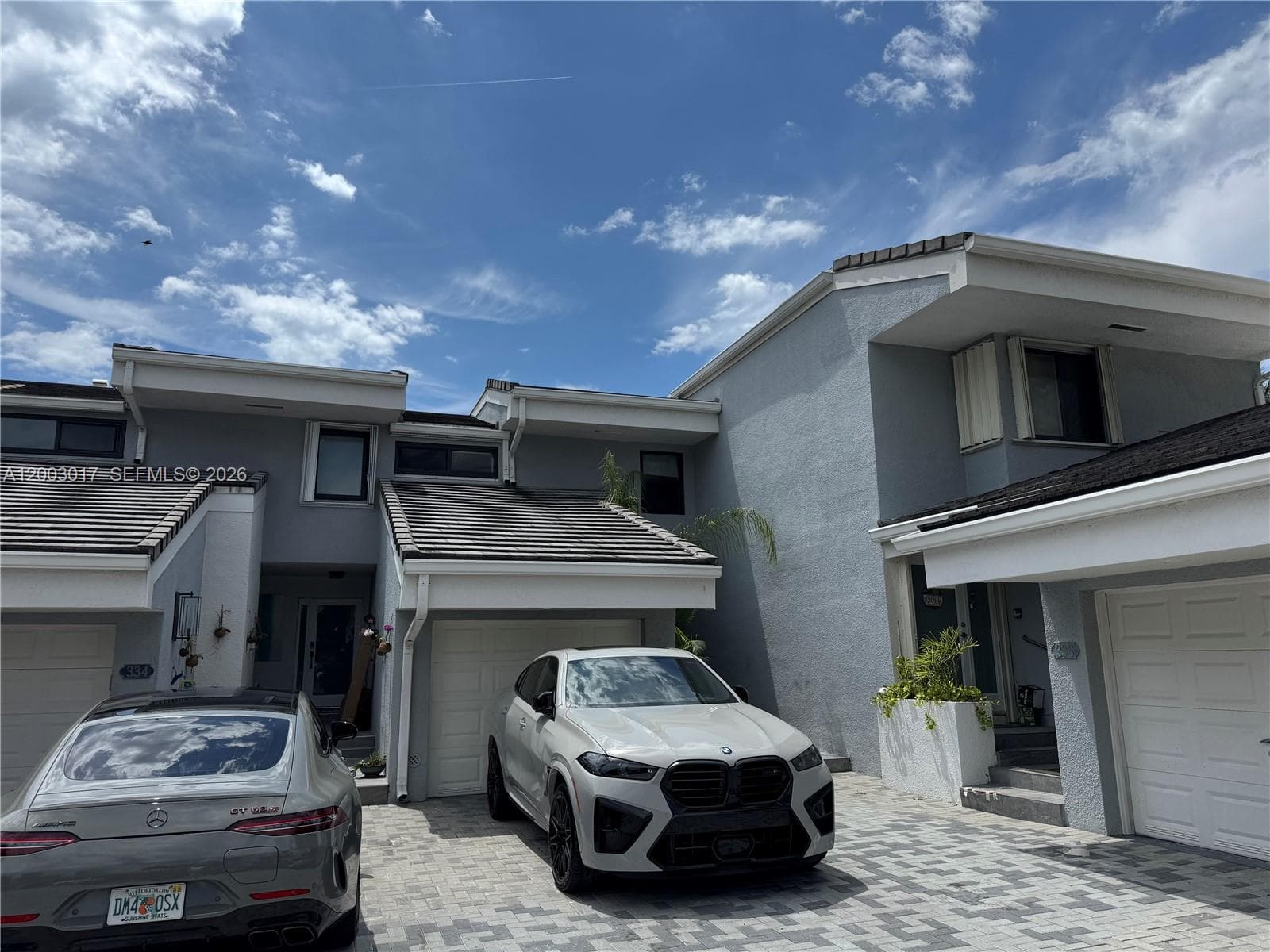 336 Poinciana Dr 1008 photo 2