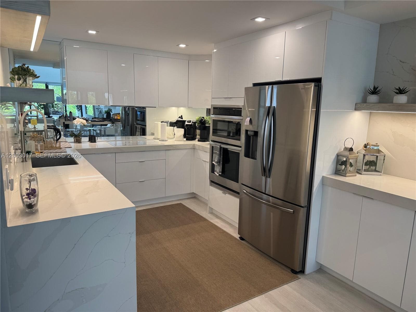 336 Poinciana Dr 1008 photo 1