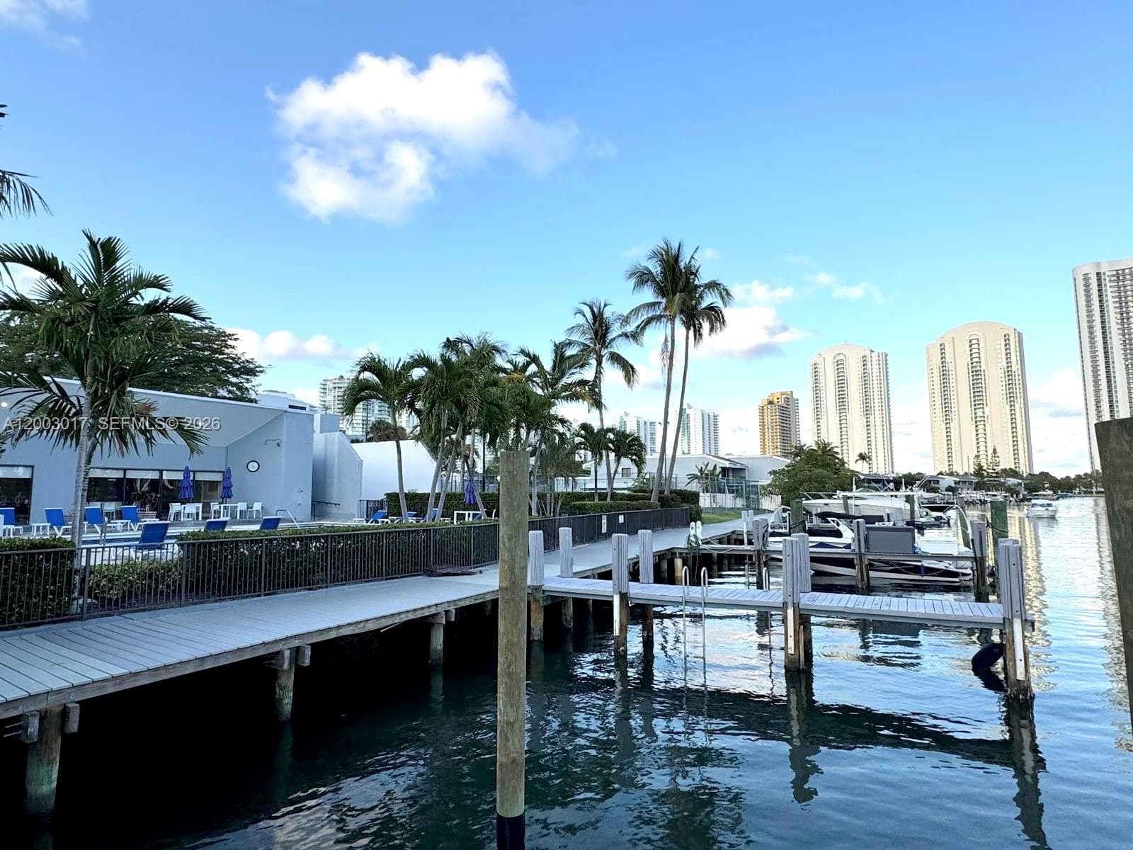 336 Poinciana Dr 1008 photo 21