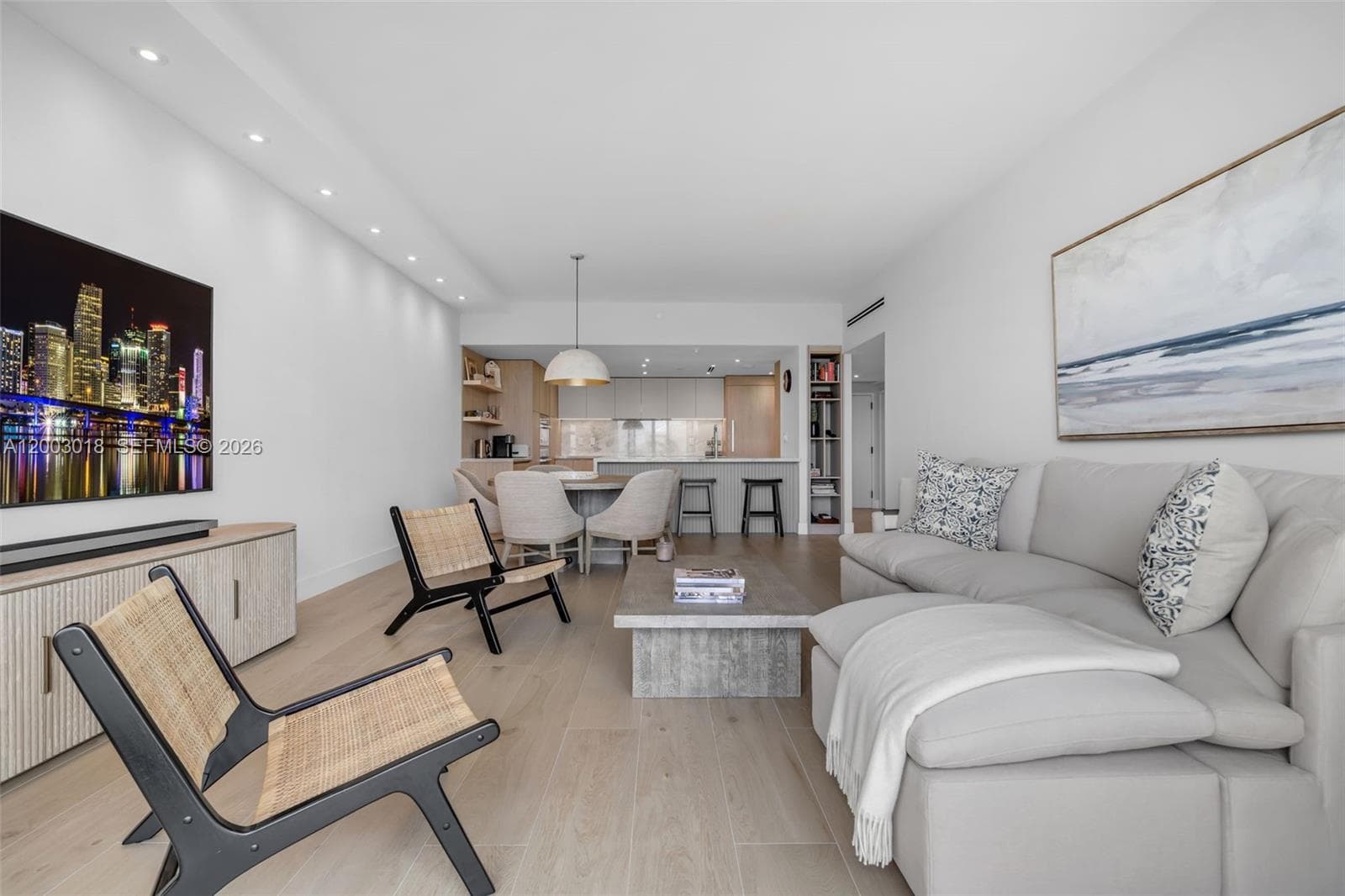 151 Crandon Blvd 1002 photo 3