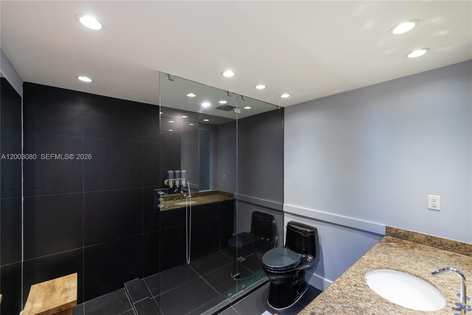 2301 Collins Ave 1009 photo 20