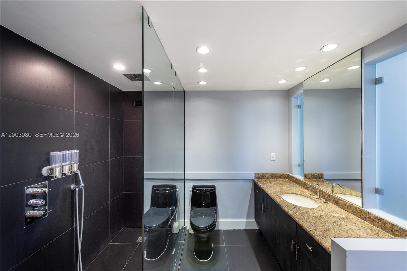 2301 Collins Ave 1009 photo 19