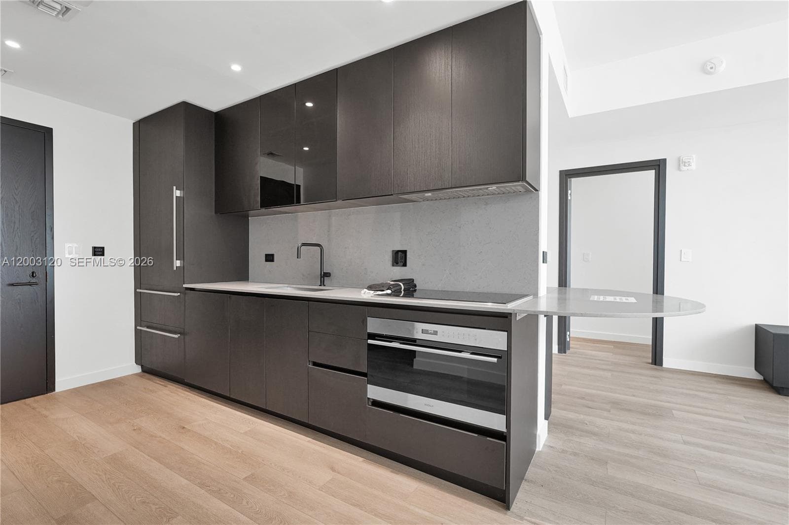 20 11th St 4006 photo 17