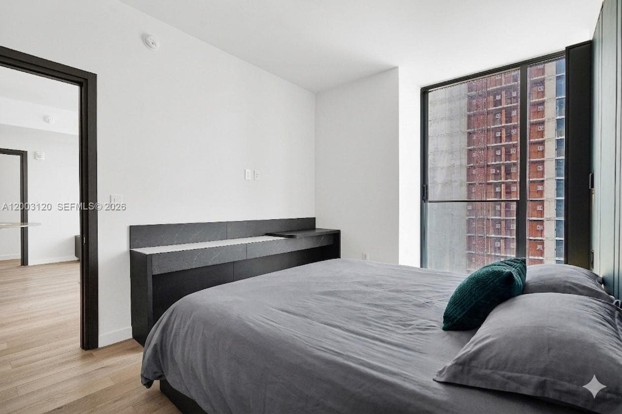 20 11th St 4006 photo 14