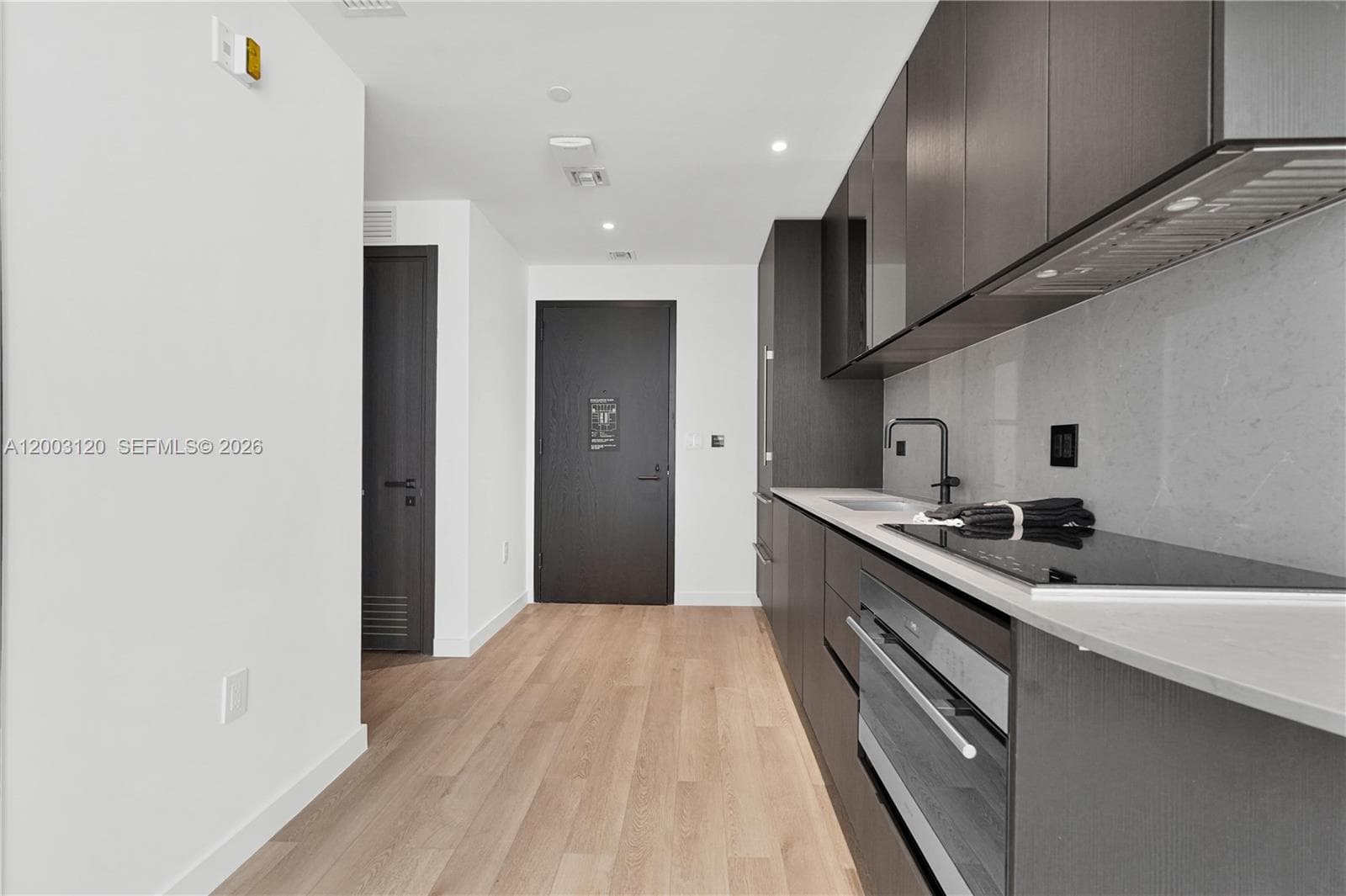 20 11th St 4006 photo 18