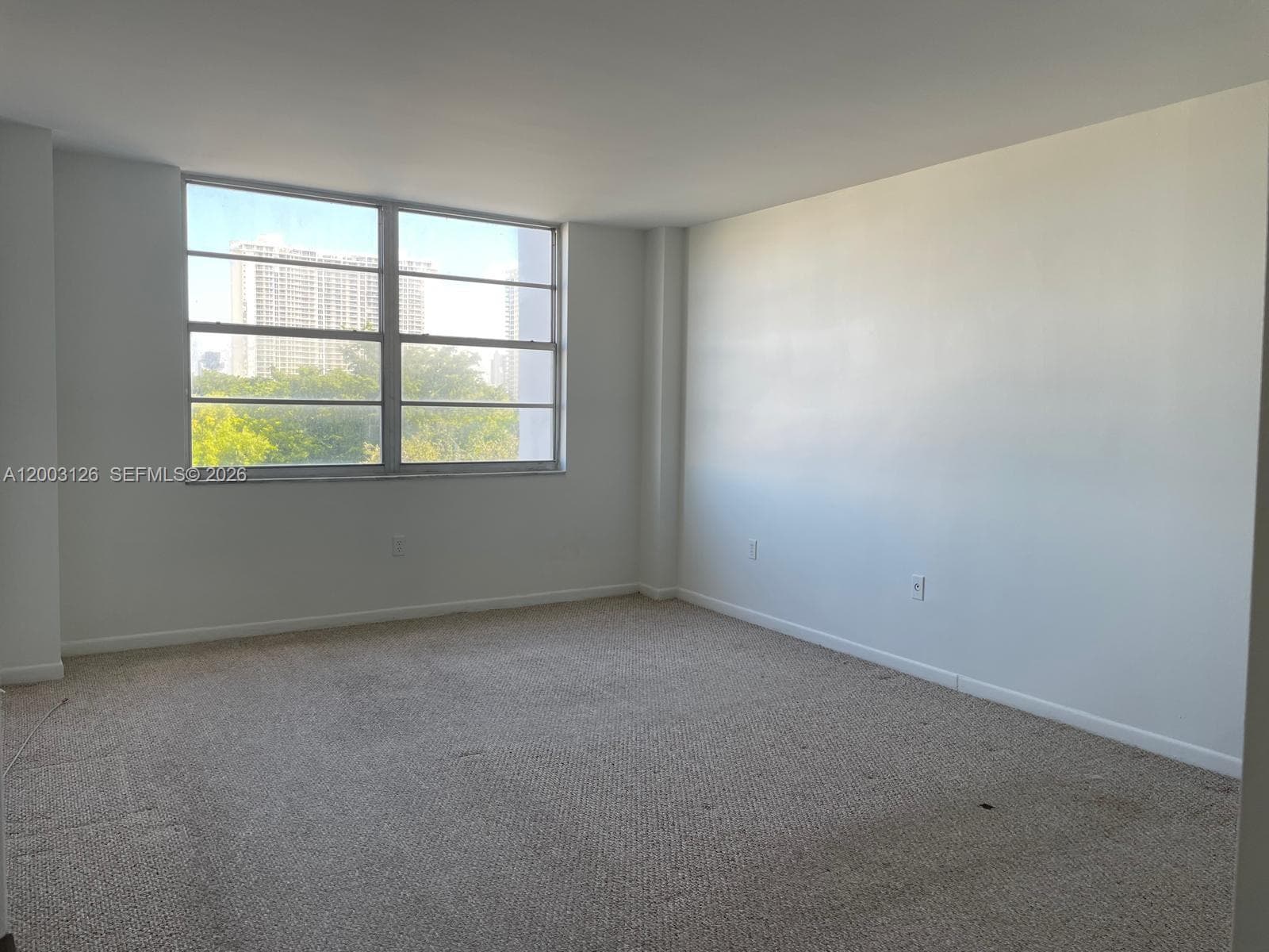 2851 NE 183rd St 509E photo 24