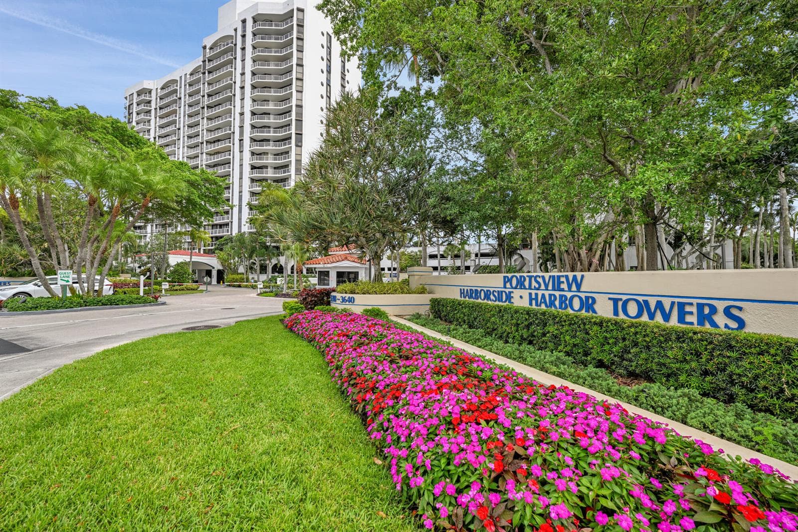 3640 Yacht Club Drive 1501 photo 1