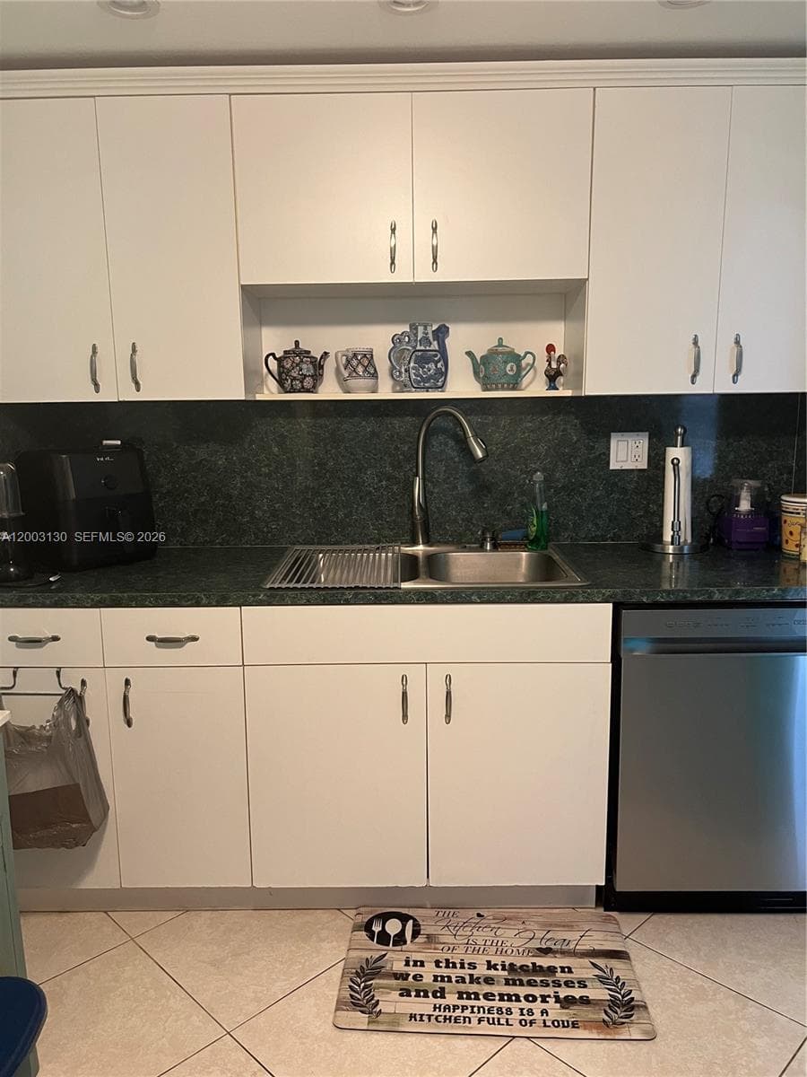 8335 72nd Ave 212D photo 15